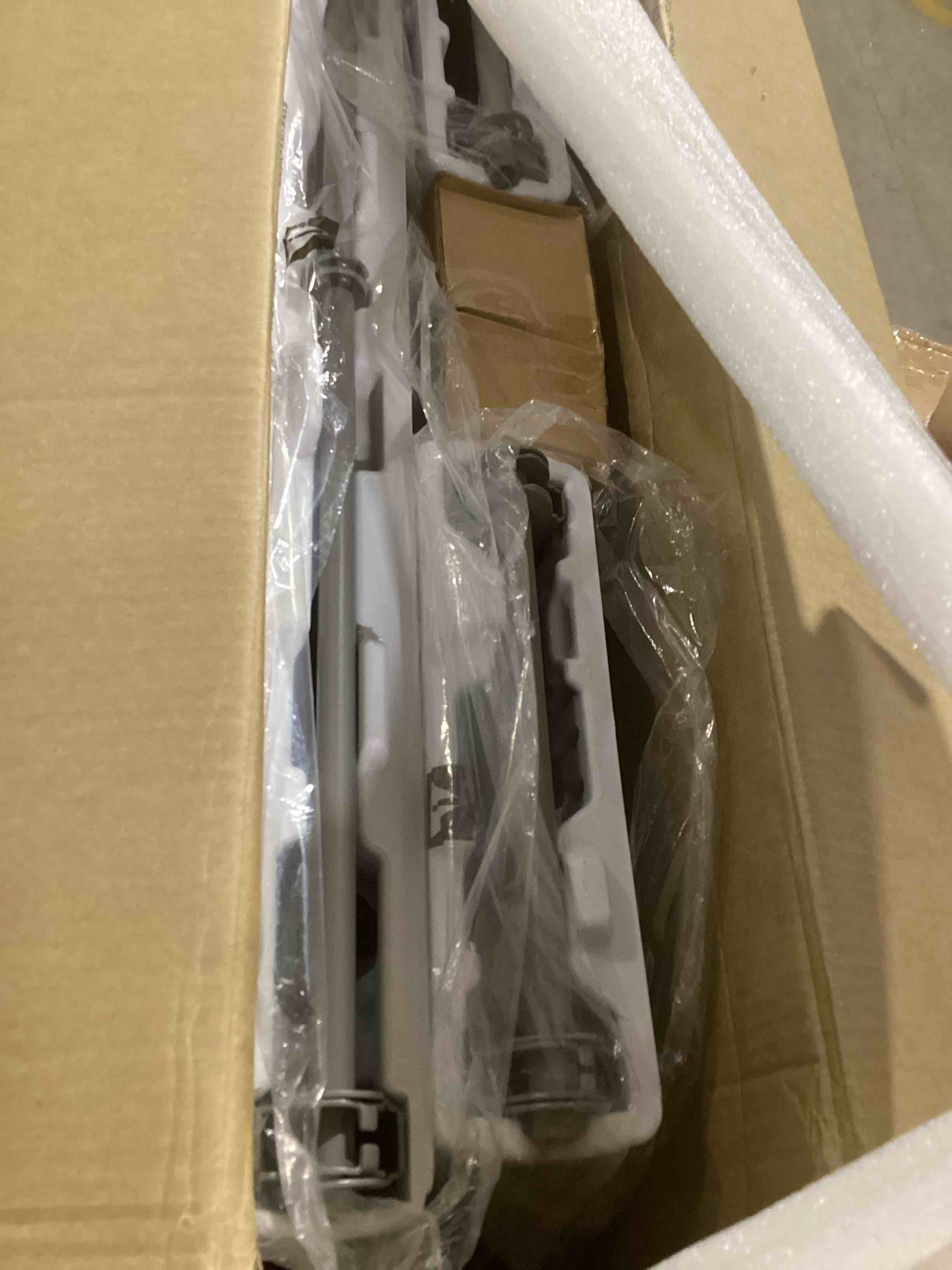https://s3.amazonaws.com/lotting-images-prod/bidfta/GRA0082098_1735044234241.jpeg