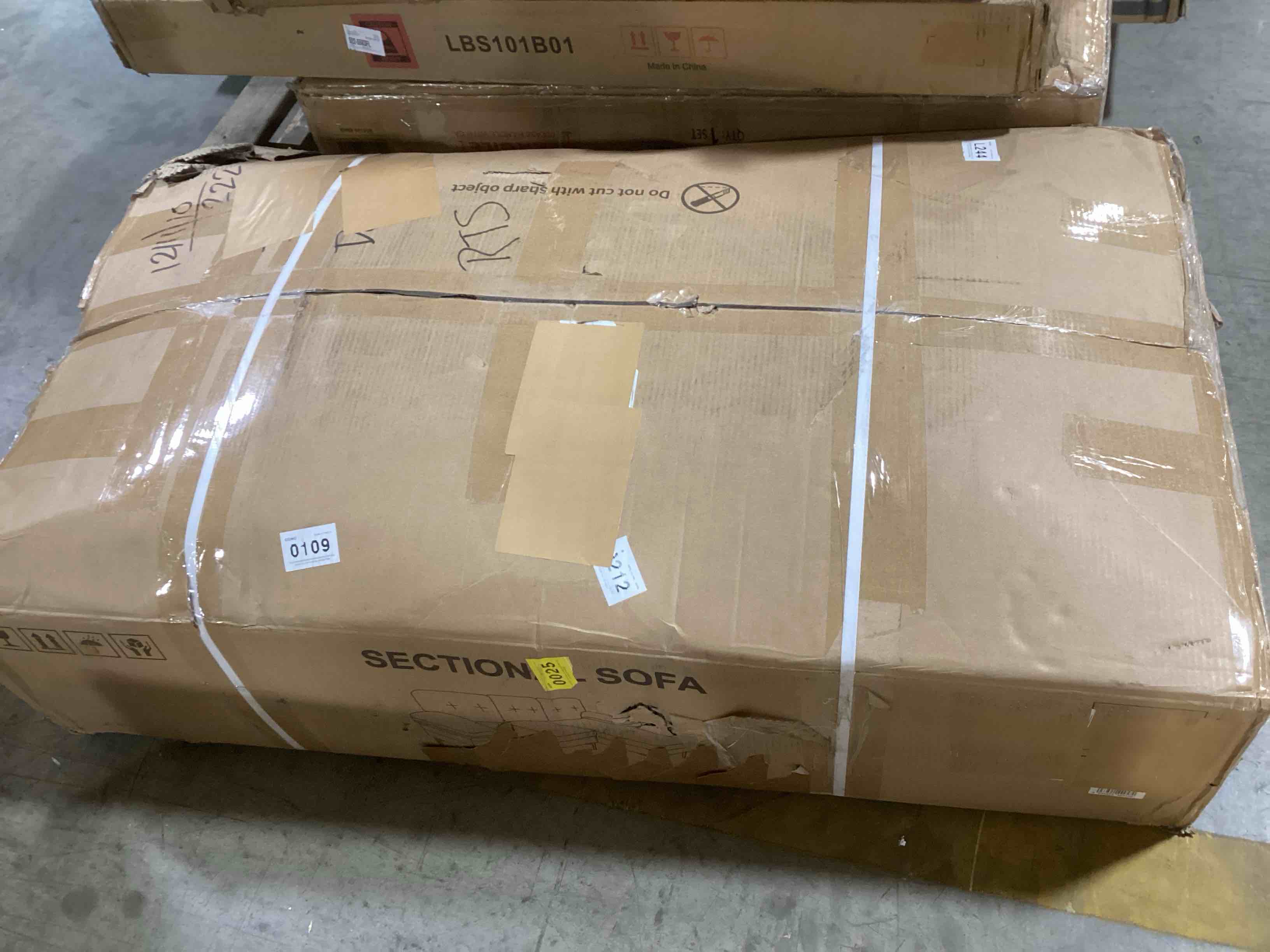 https://s3.amazonaws.com/lotting-images-prod/bidfta/GRA0082109_1734984066373.jpeg