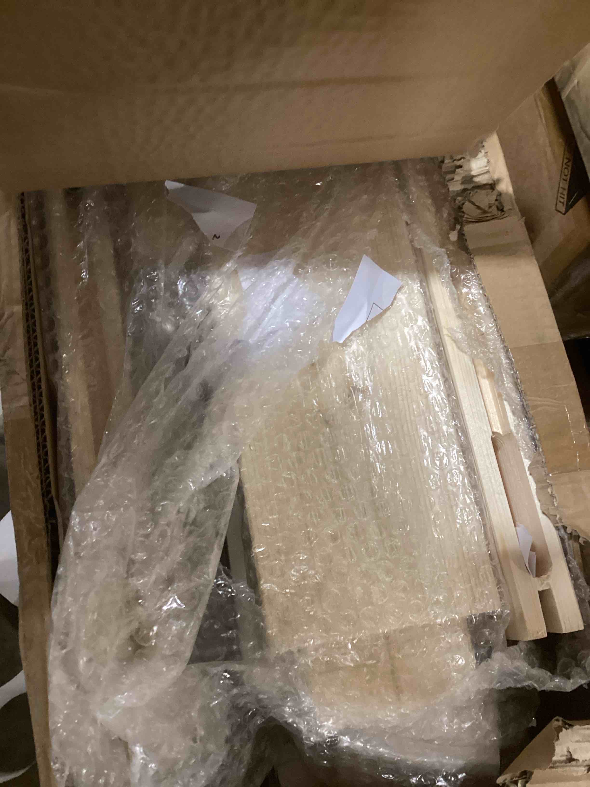 https://s3.amazonaws.com/lotting-images-prod/bidfta/GRA0082703_1734182742320.jpeg