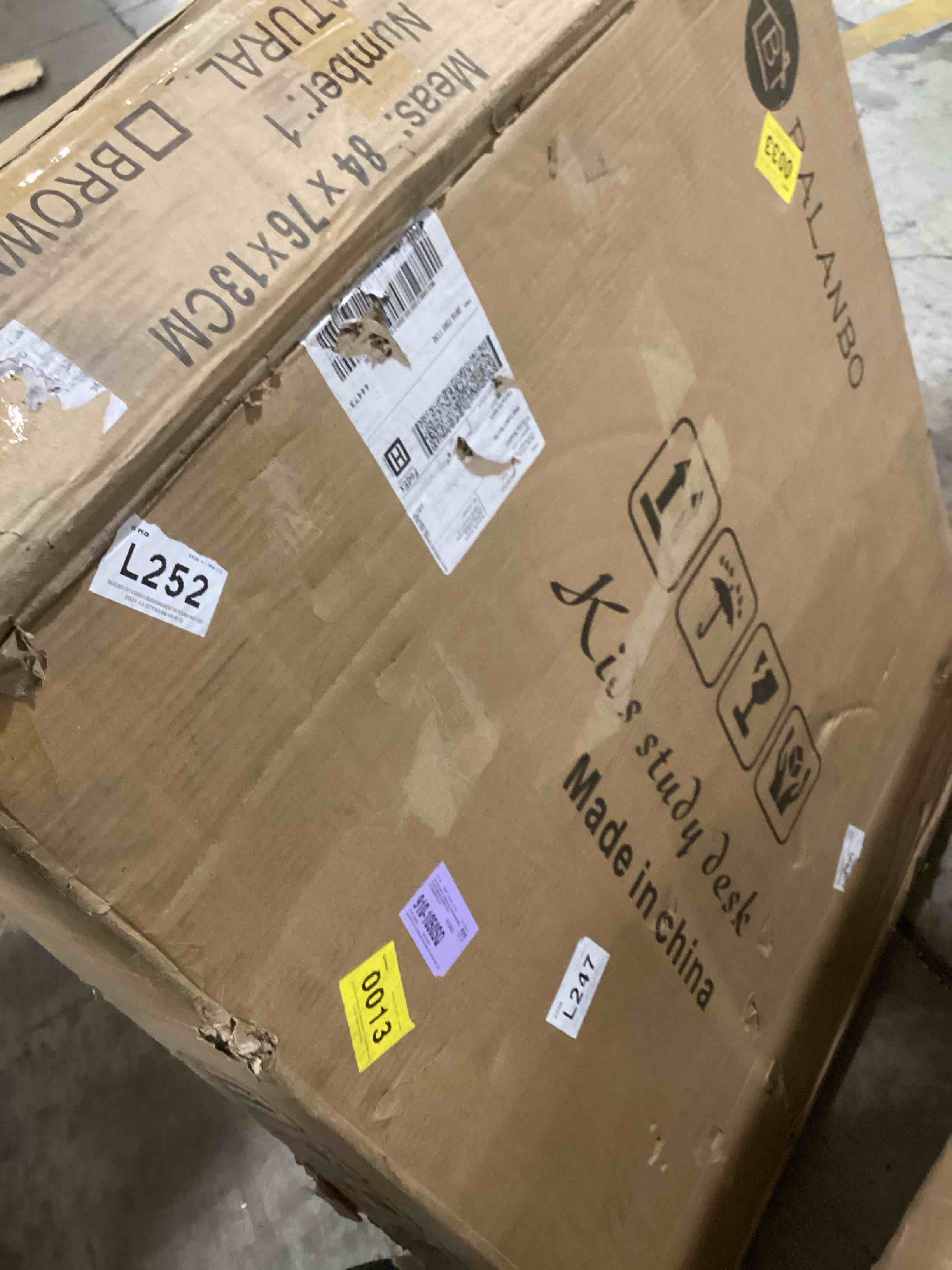 https://s3.amazonaws.com/lotting-images-prod/bidfta/GRA0083052_1734008435139.jpeg