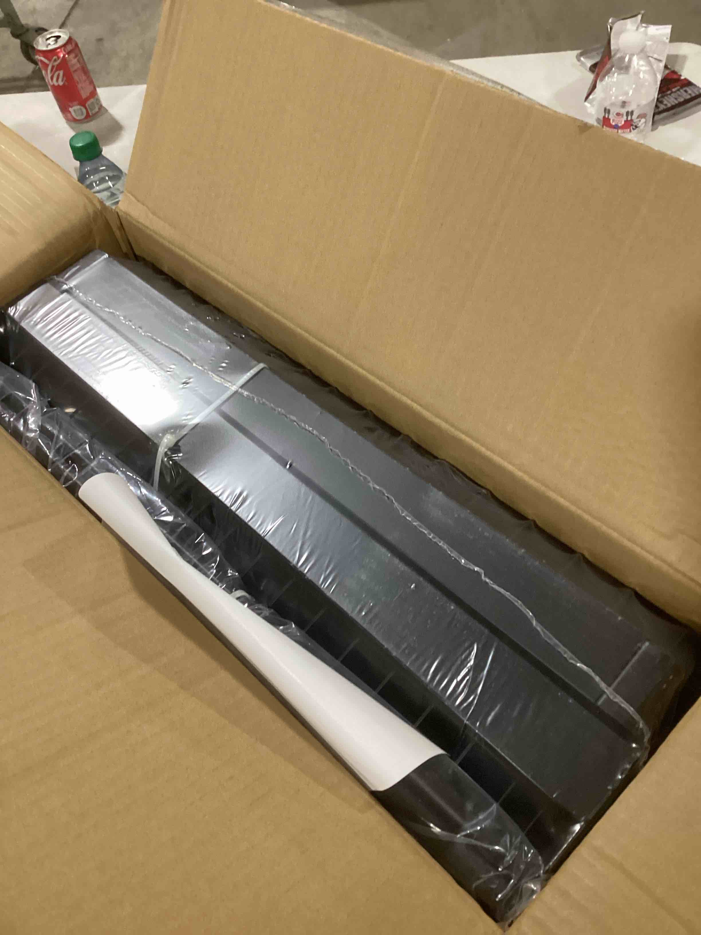 https://s3.amazonaws.com/lotting-images-prod/bidfta/GRA0083246_1733847074304.jpeg