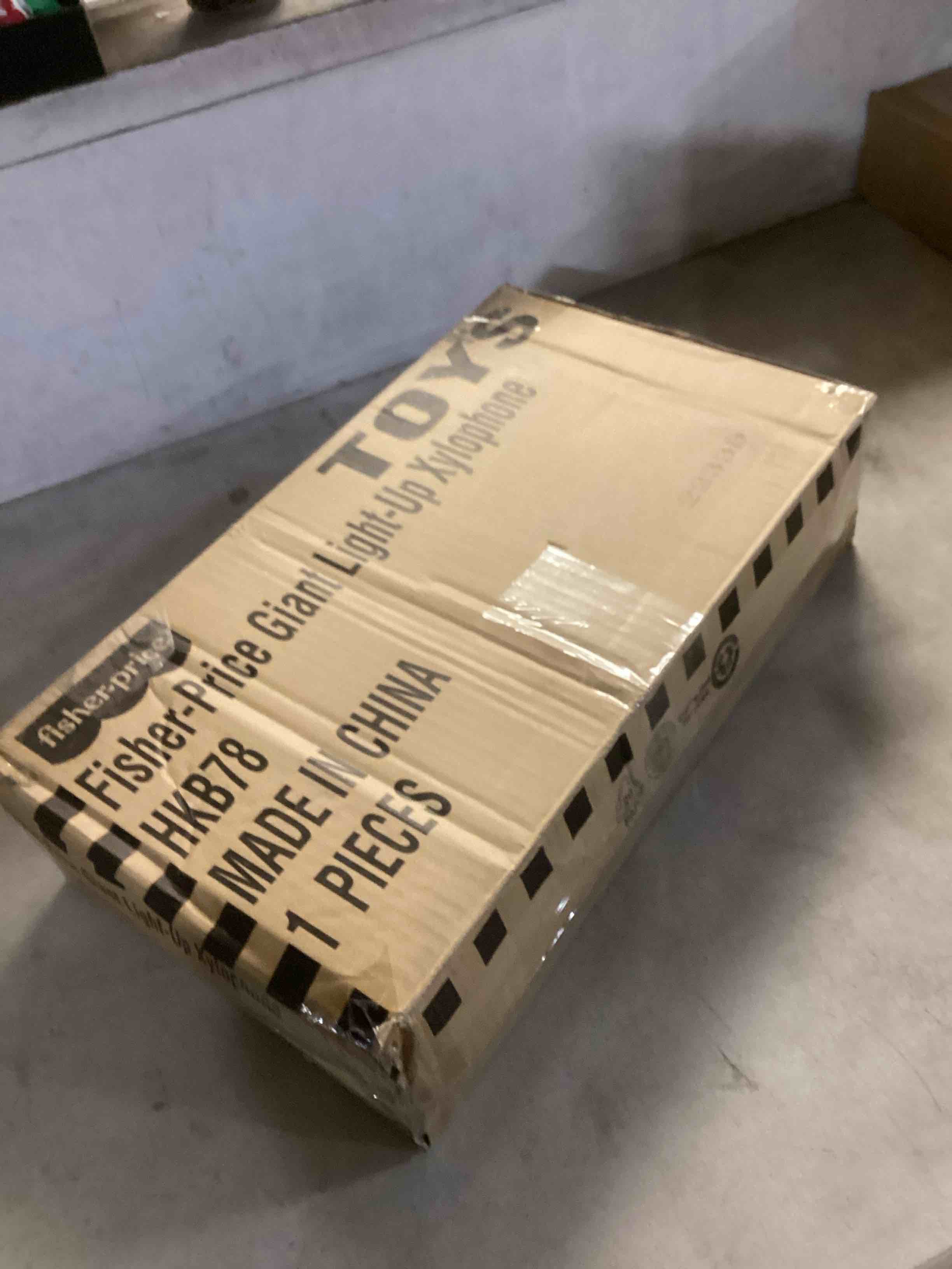 https://s3.amazonaws.com/lotting-images-prod/bidfta/GRA0083281_1733775339217.jpeg