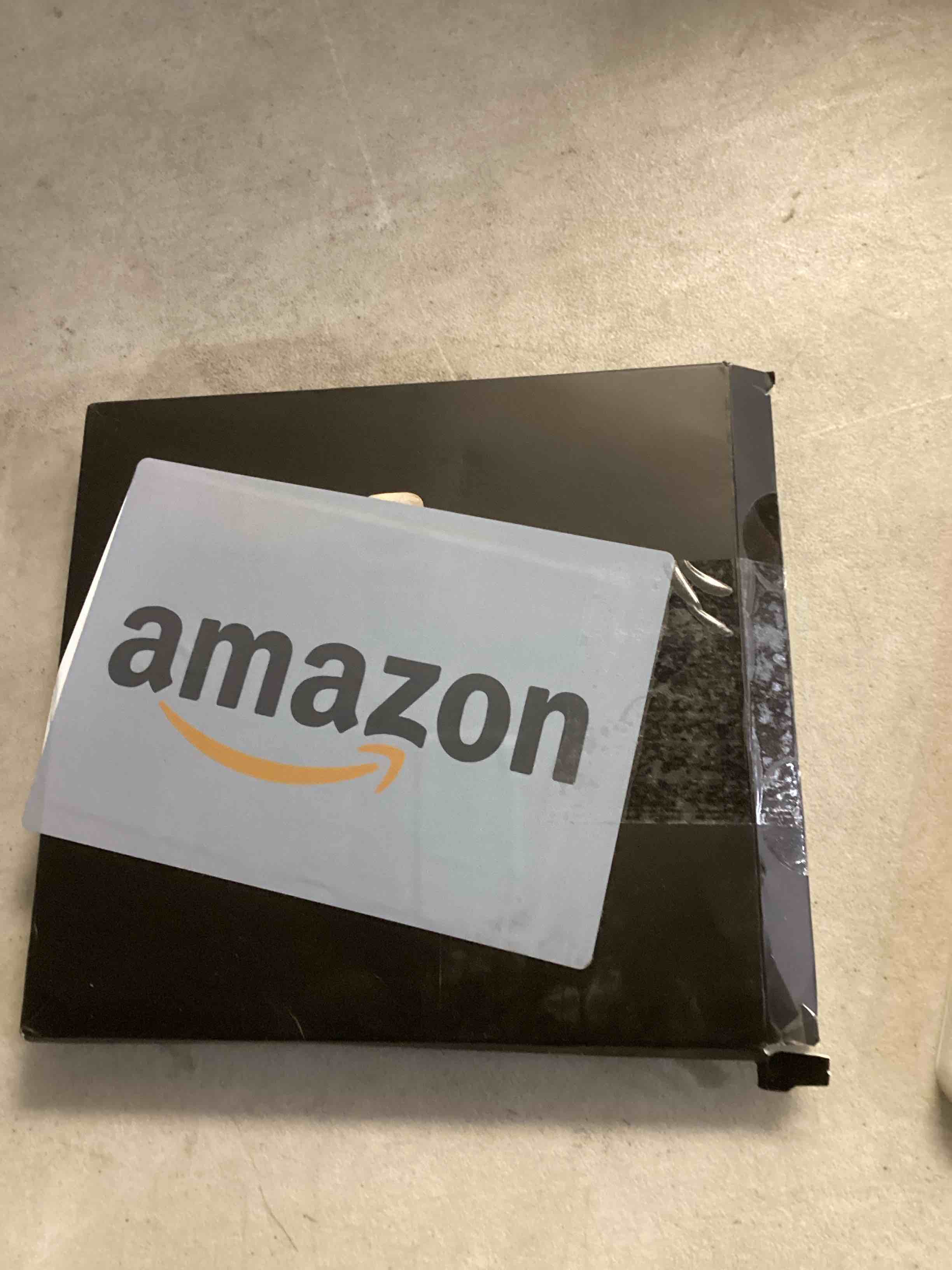 https://s3.amazonaws.com/lotting-images-prod/bidfta/GRA0083472_1733431931631.jpeg