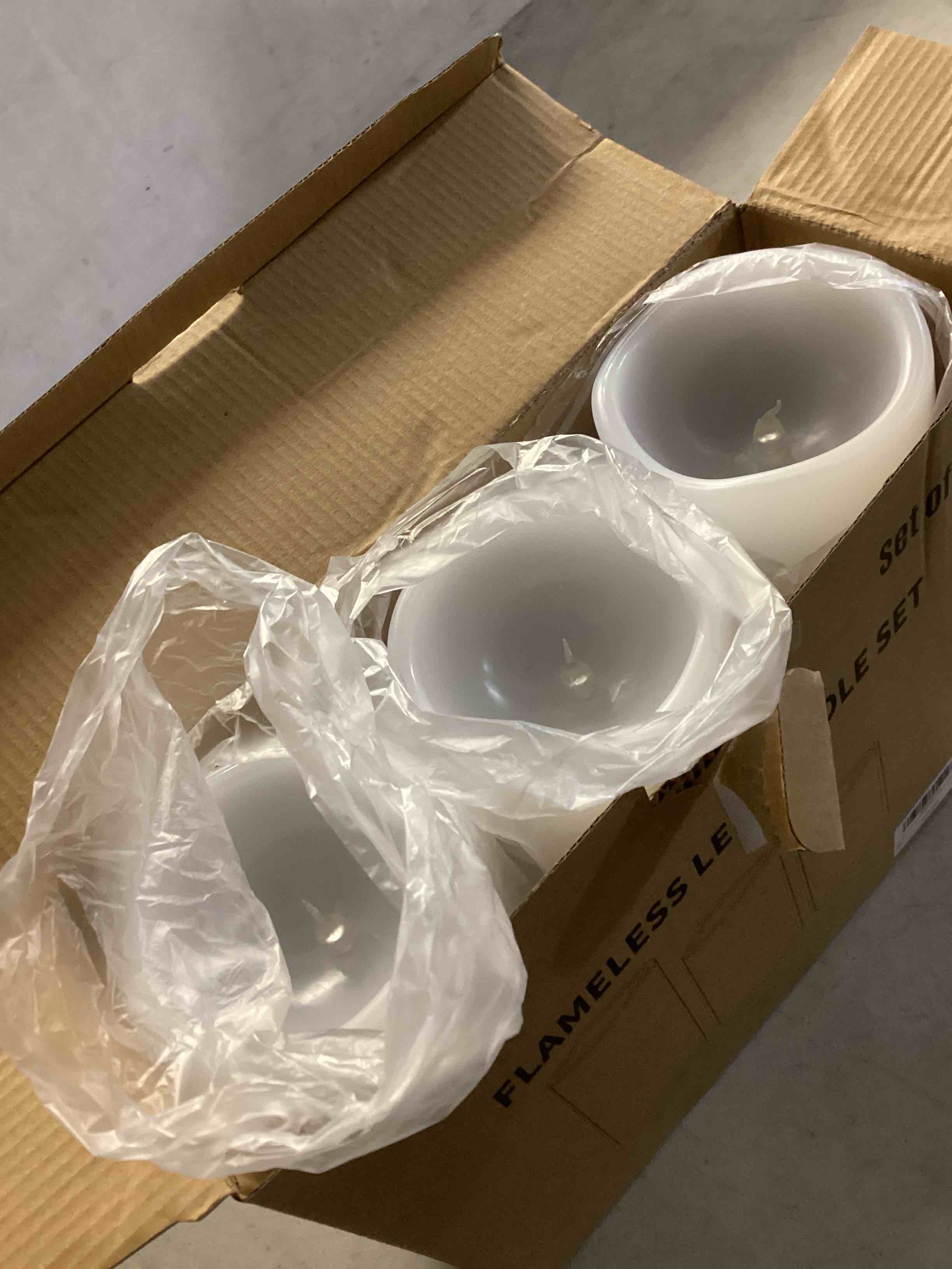 https://s3.amazonaws.com/lotting-images-prod/bidfta/GRA0083526_1733344474509.jpeg