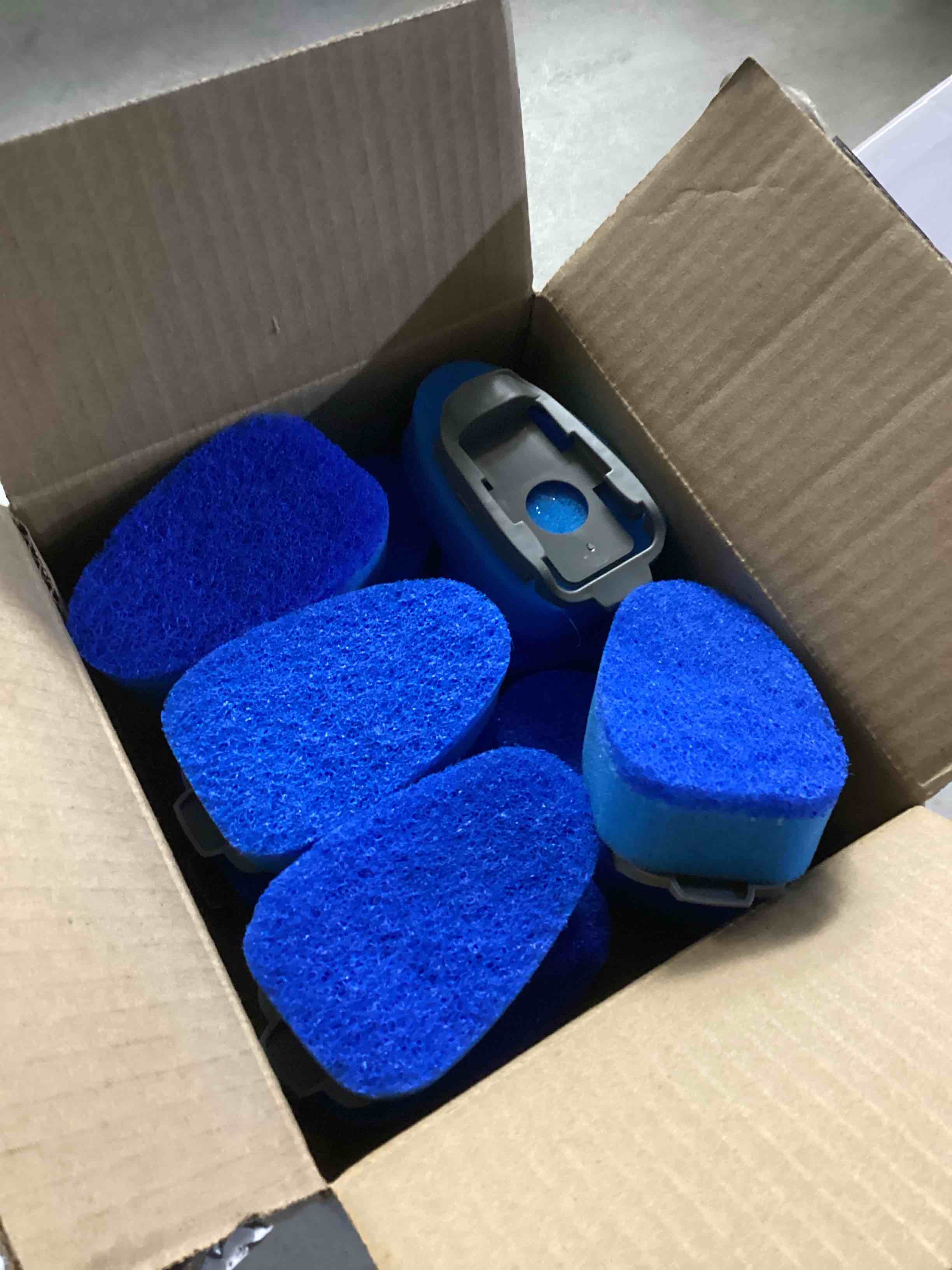 https://s3.amazonaws.com/lotting-images-prod/bidfta/GRA0083541_1733342372109.jpeg