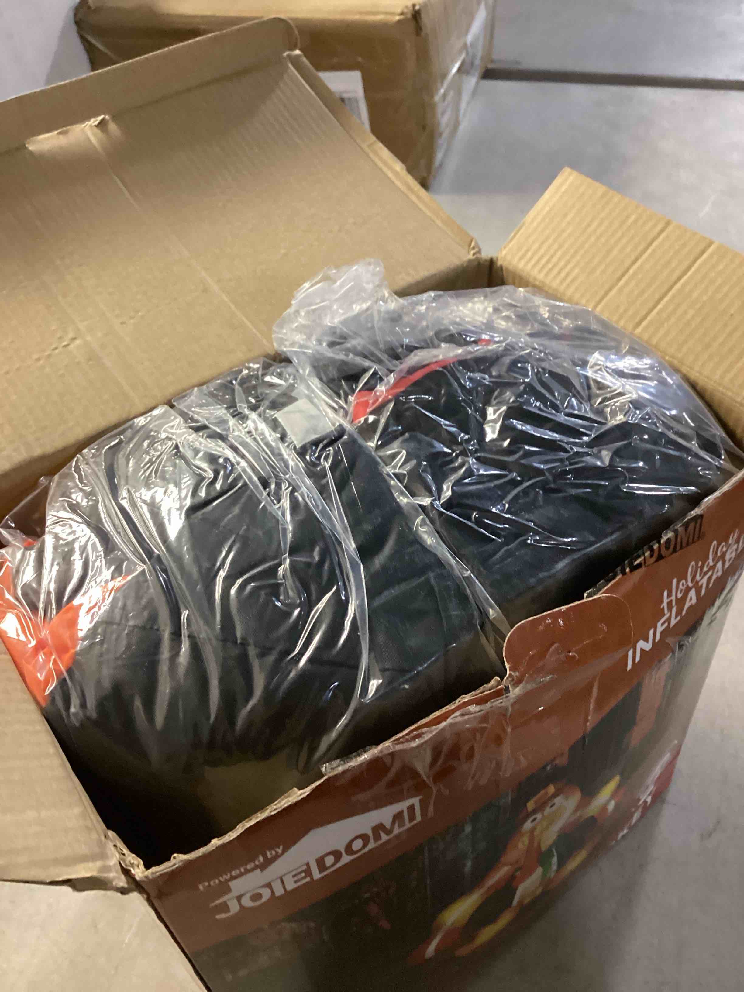 https://s3.amazonaws.com/lotting-images-prod/bidfta/GRA0083568_1733336423511.jpeg