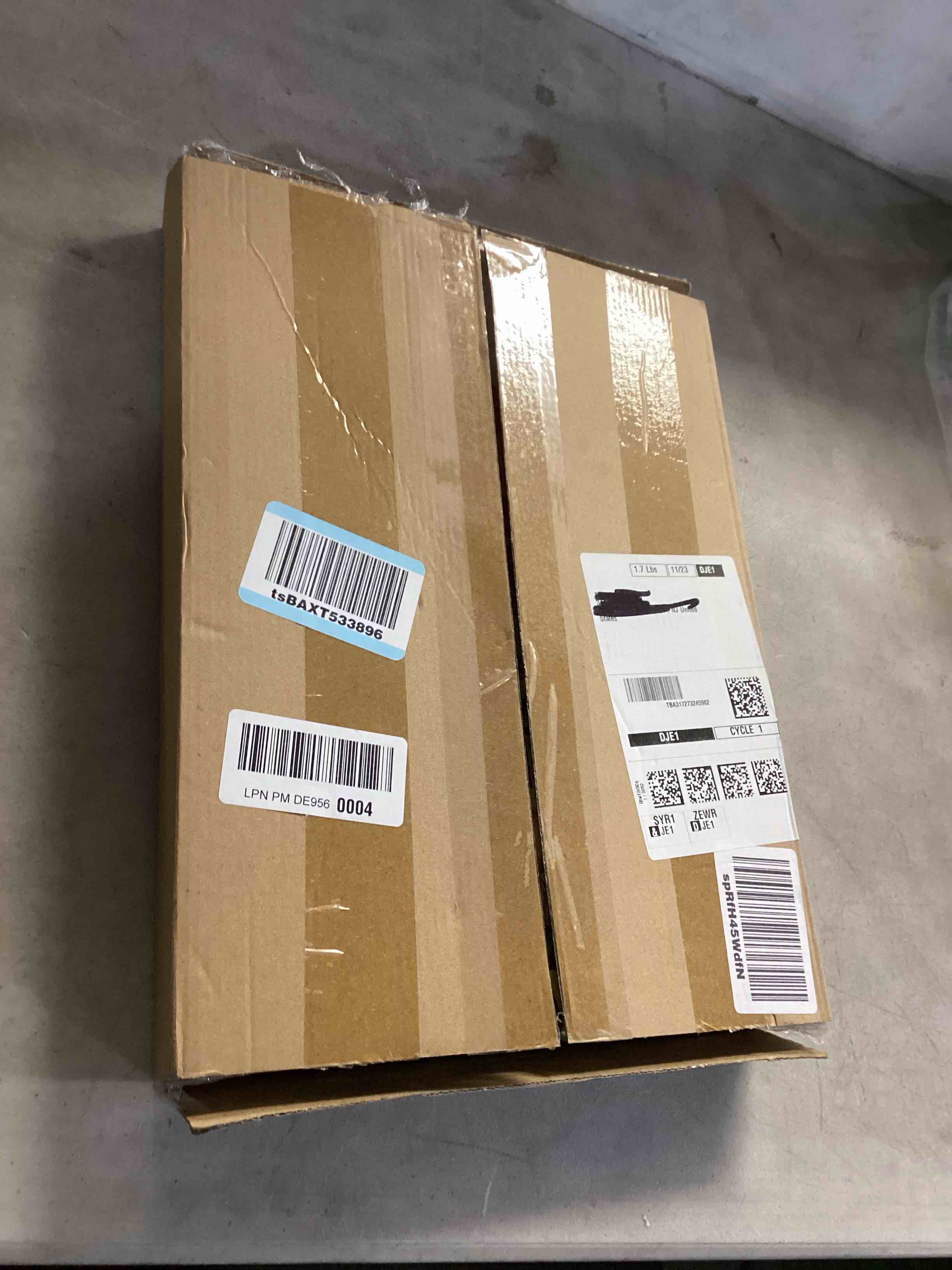 https://s3.amazonaws.com/lotting-images-prod/bidfta/GRA0083623_1733251528199.jpeg
