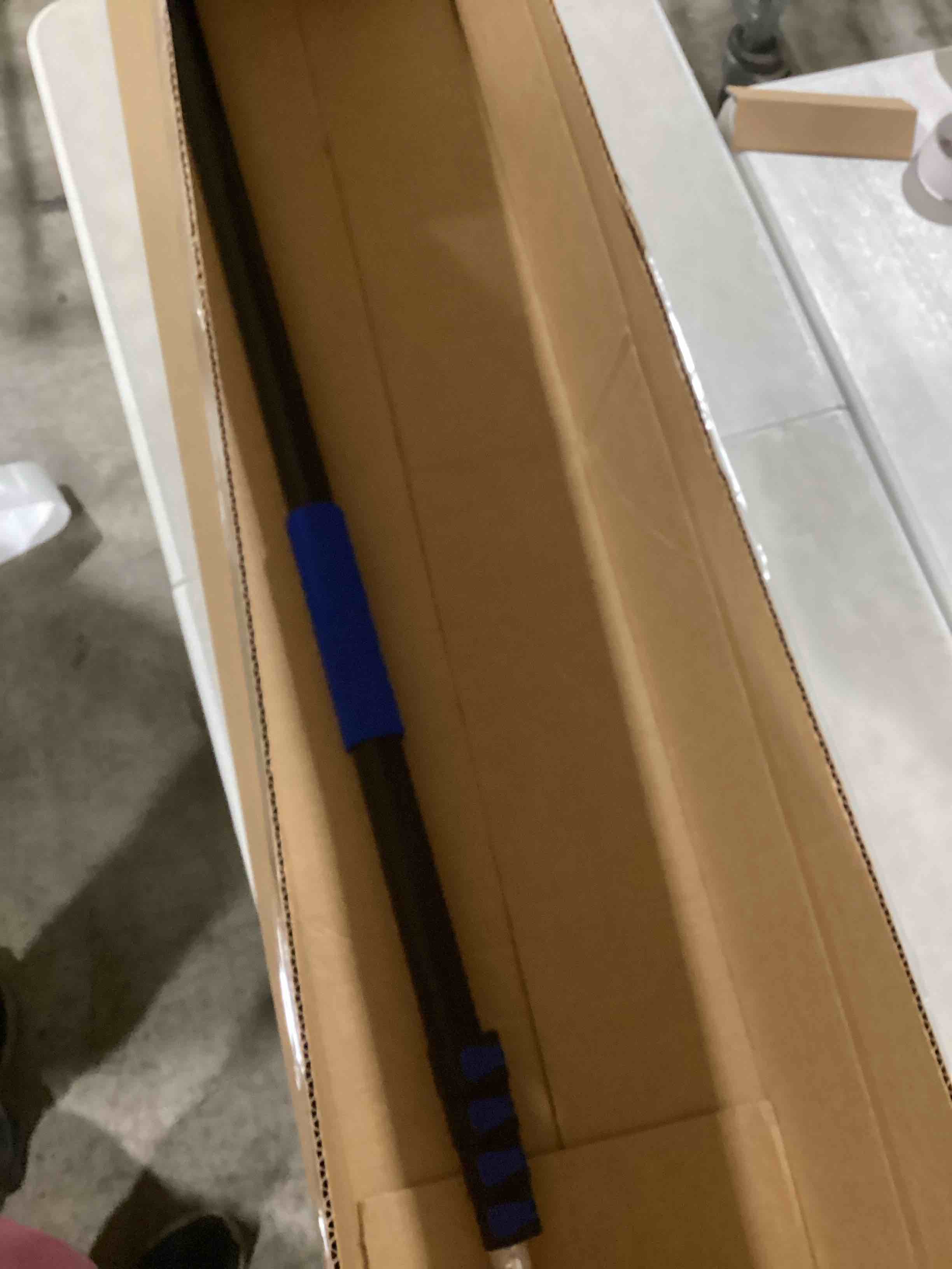 https://s3.amazonaws.com/lotting-images-prod/bidfta/GRA0084130_1732722497400.jpeg
