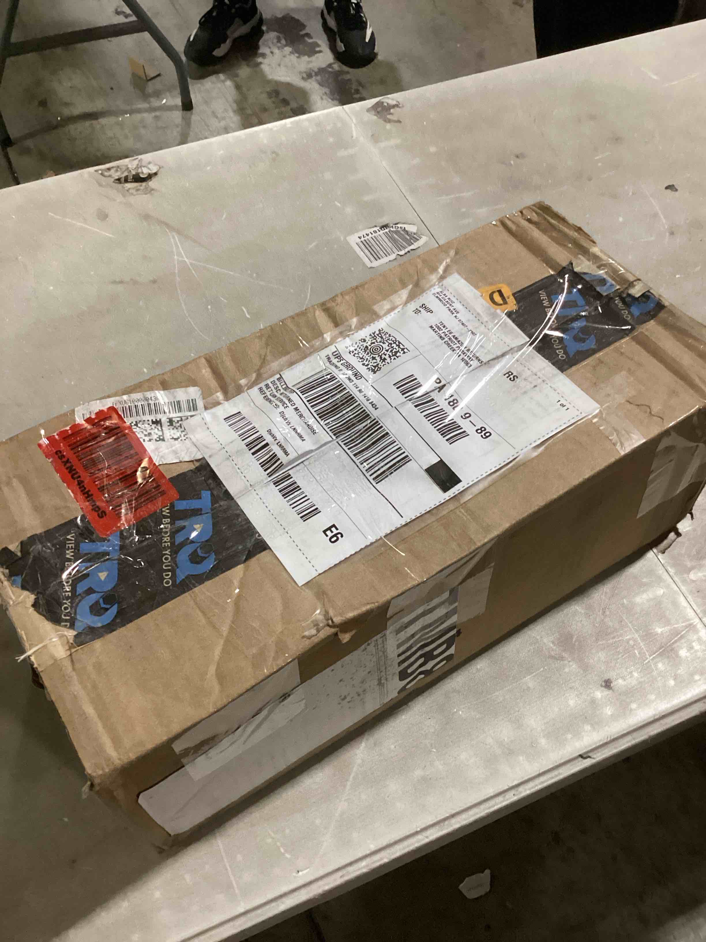 https://s3.amazonaws.com/lotting-images-prod/bidfta/GRA0084692_1732121729709.jpeg