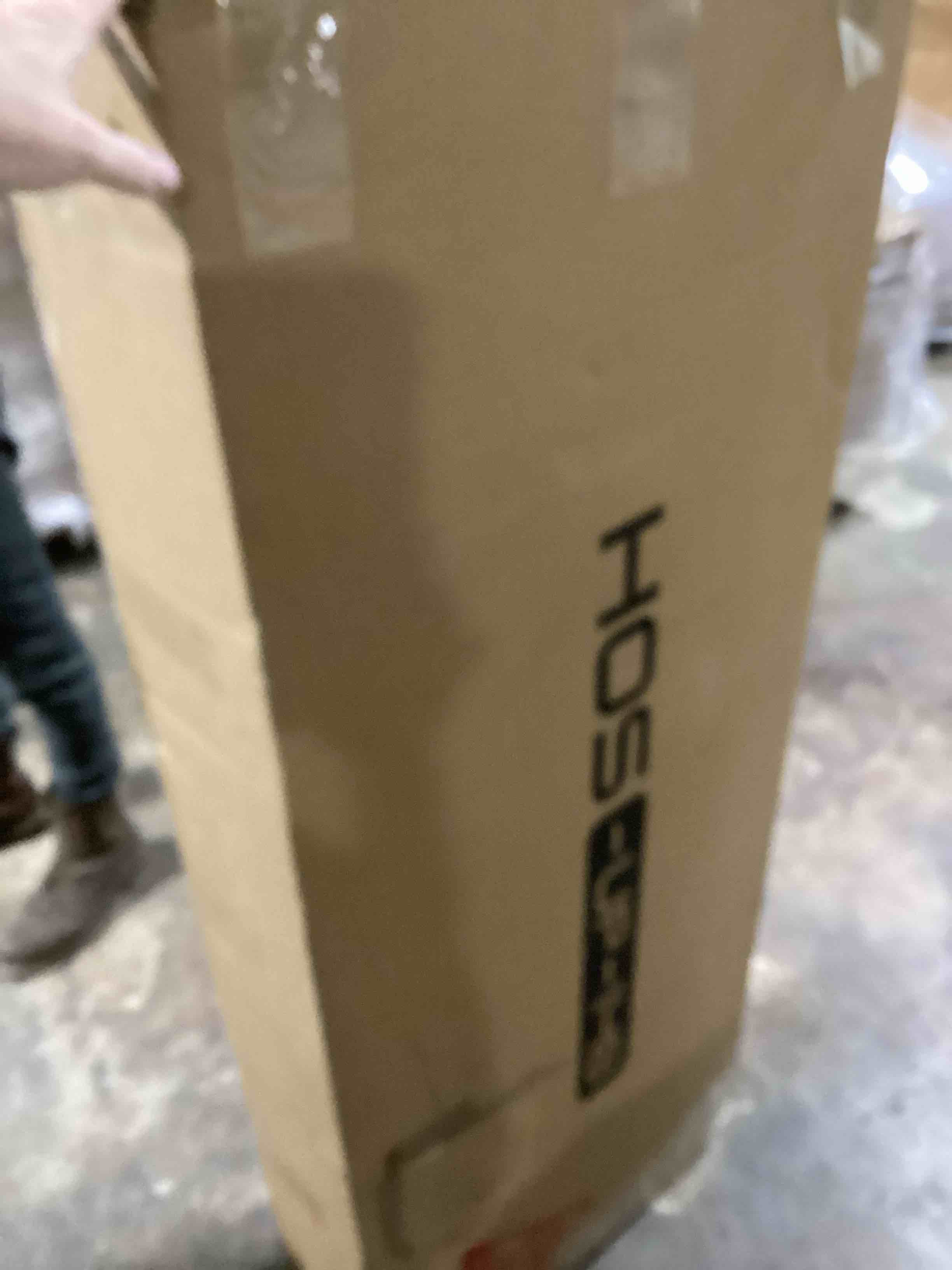 https://s3.amazonaws.com/lotting-images-prod/bidfta/GRA0085516_1730820921778.jpeg