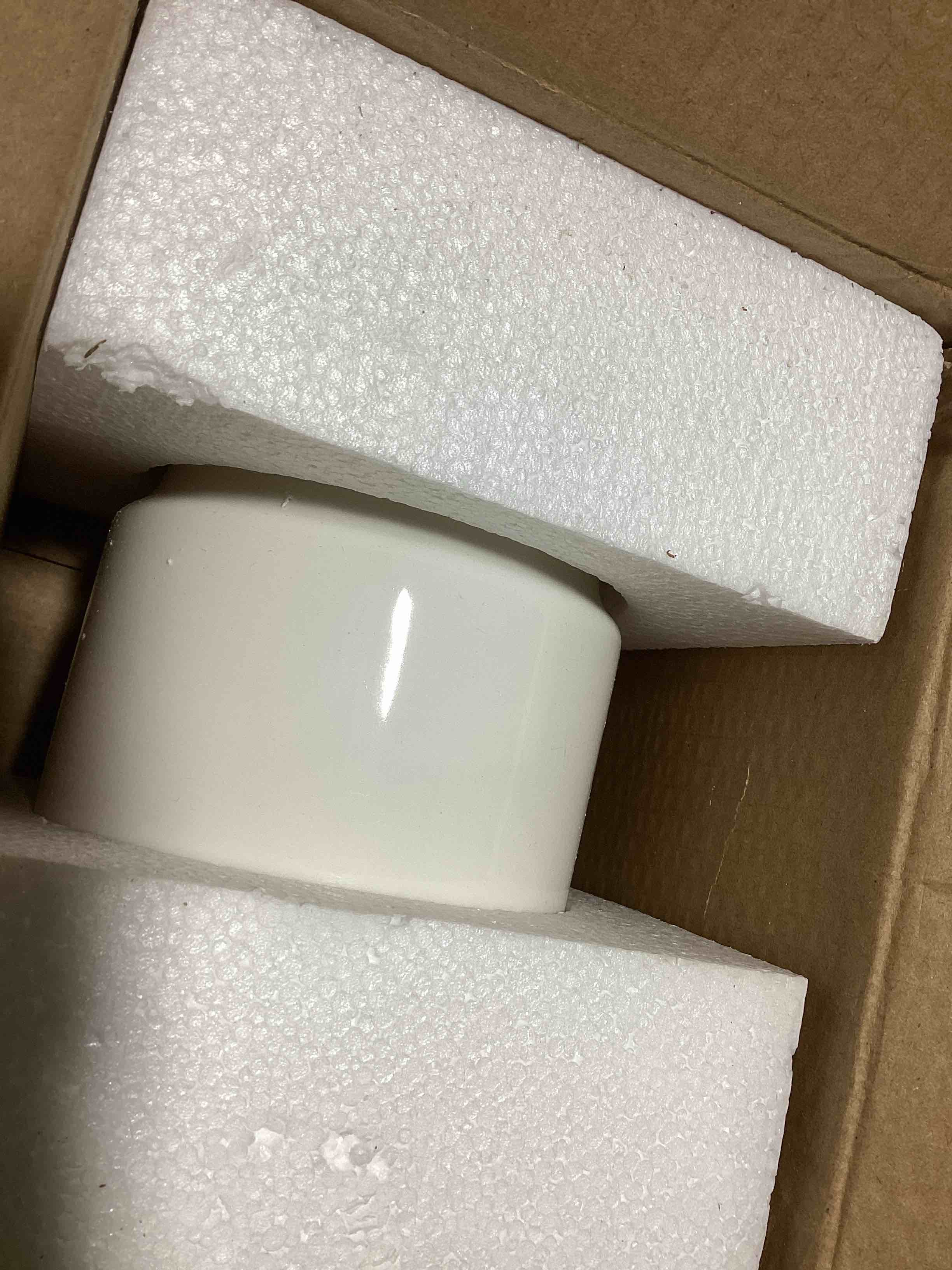 https://s3.amazonaws.com/lotting-images-prod/bidfta/GRA0086006_1730551459553.jpeg