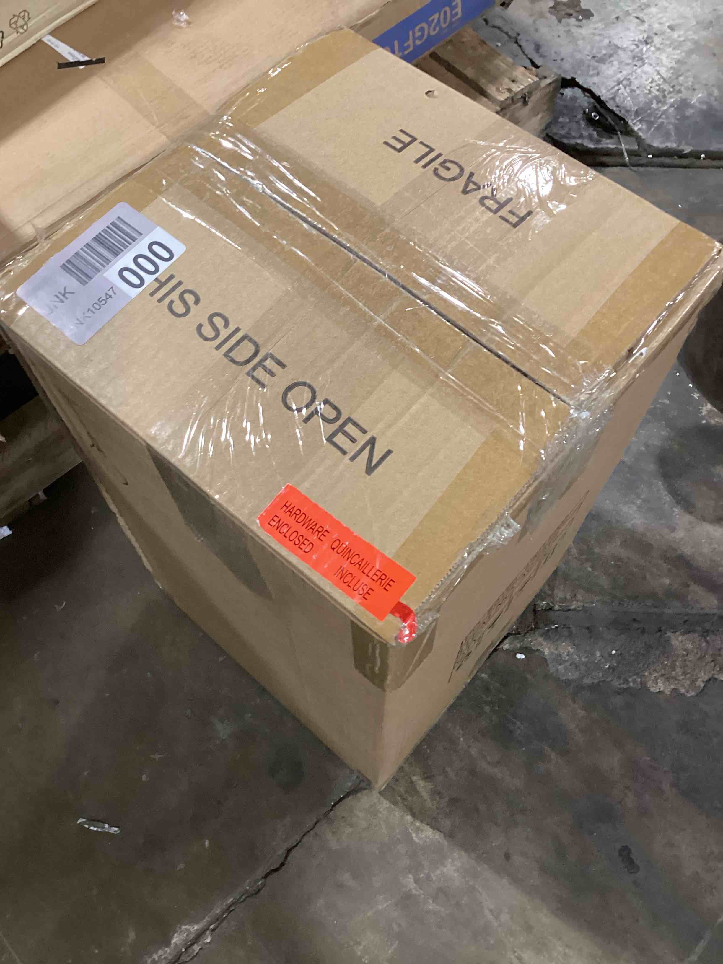 https://s3.amazonaws.com/lotting-images-prod/bidfta/GRA0086039_1730486531166.jpeg