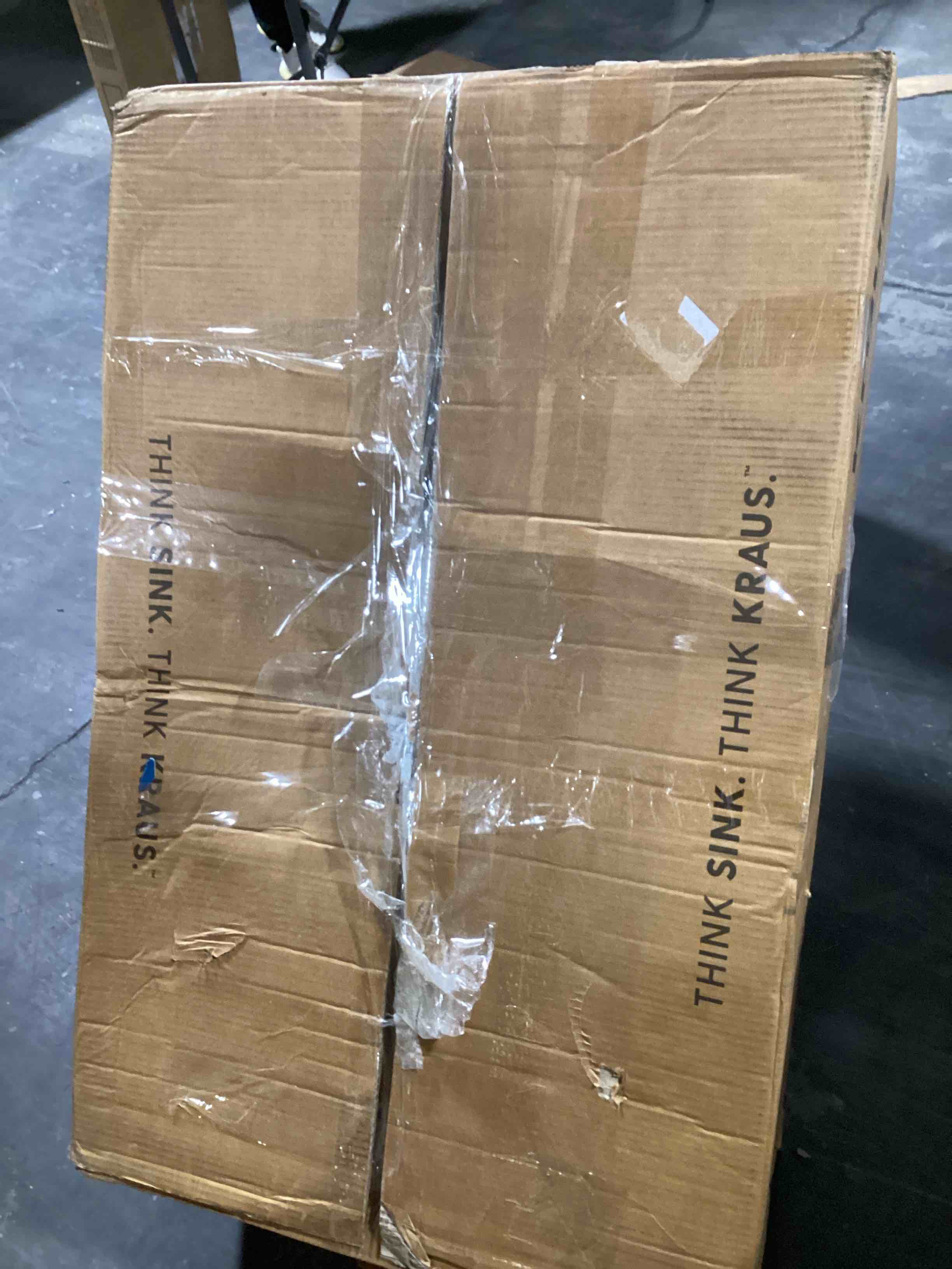 https://s3.amazonaws.com/lotting-images-prod/bidfta/GRA0086997_1730119915885.jpeg