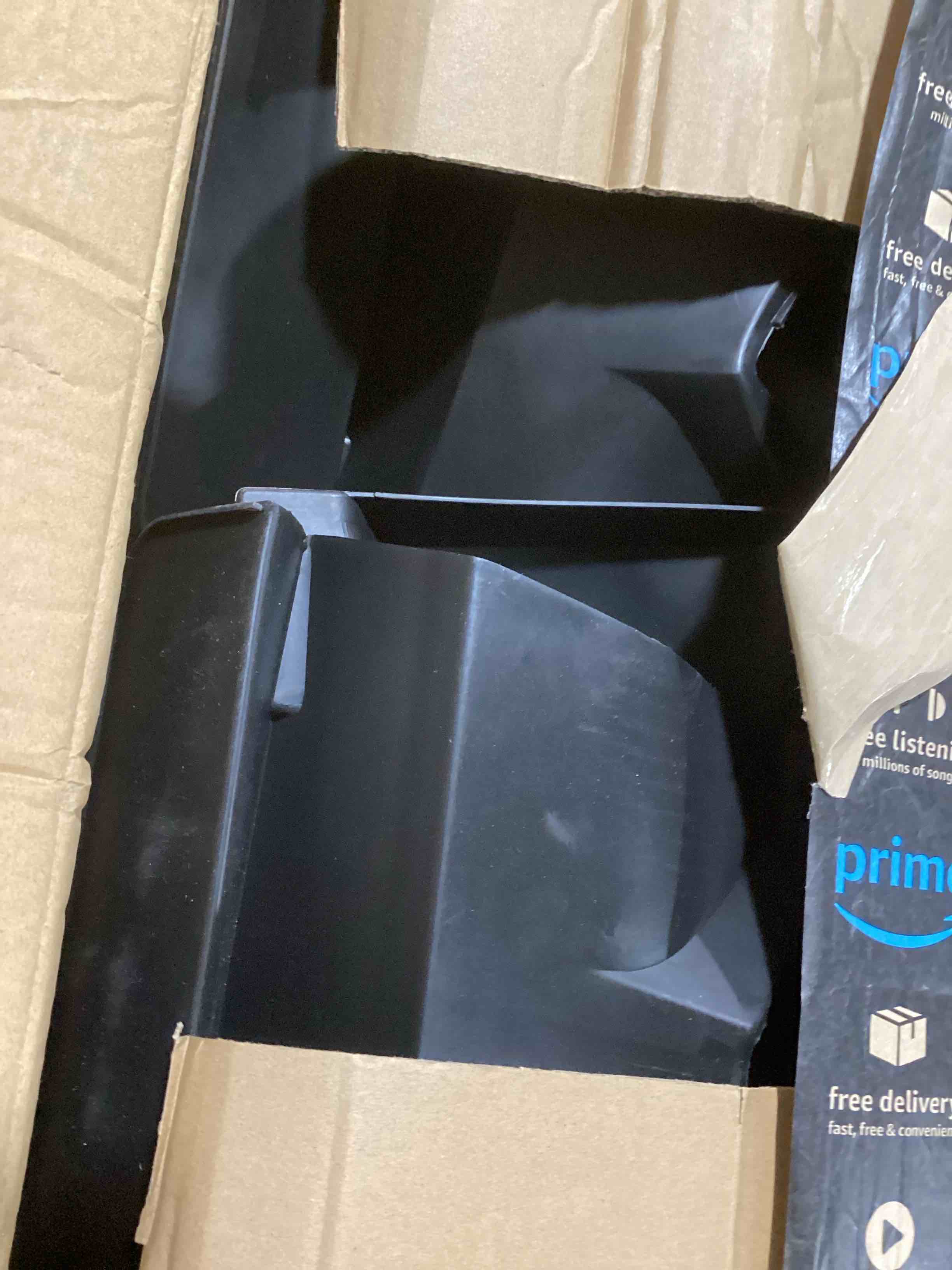 https://s3.amazonaws.com/lotting-images-prod/bidfta/GRA0087122_1729963229754.jpeg