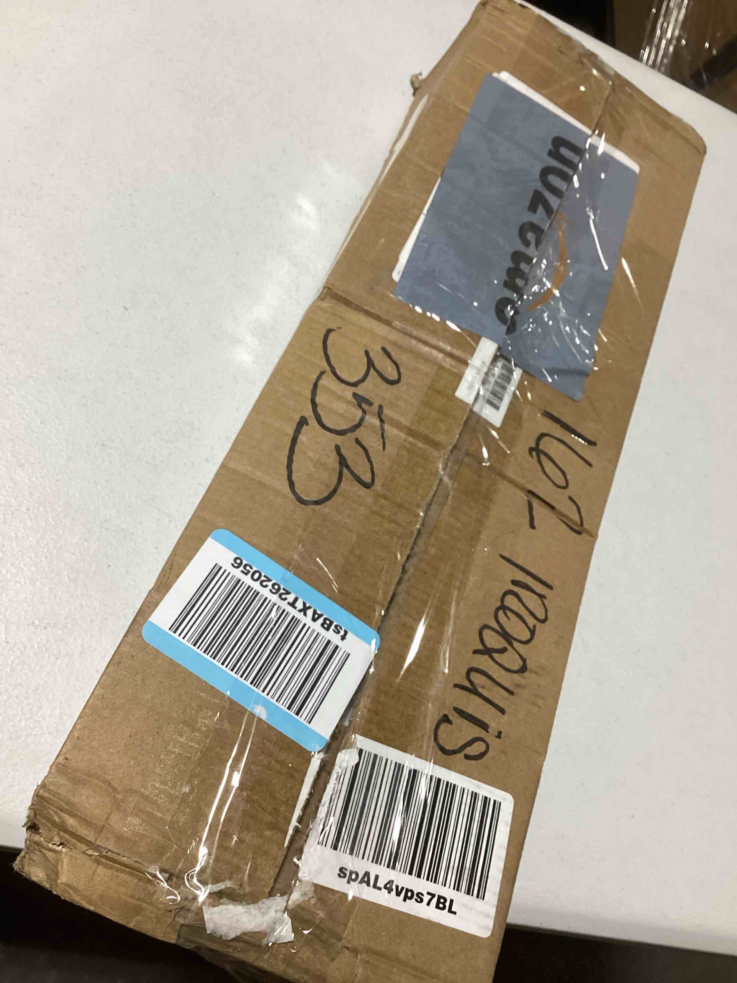 https://s3.amazonaws.com/lotting-images-prod/bidfta/GRA0087383_1729868854417.jpeg