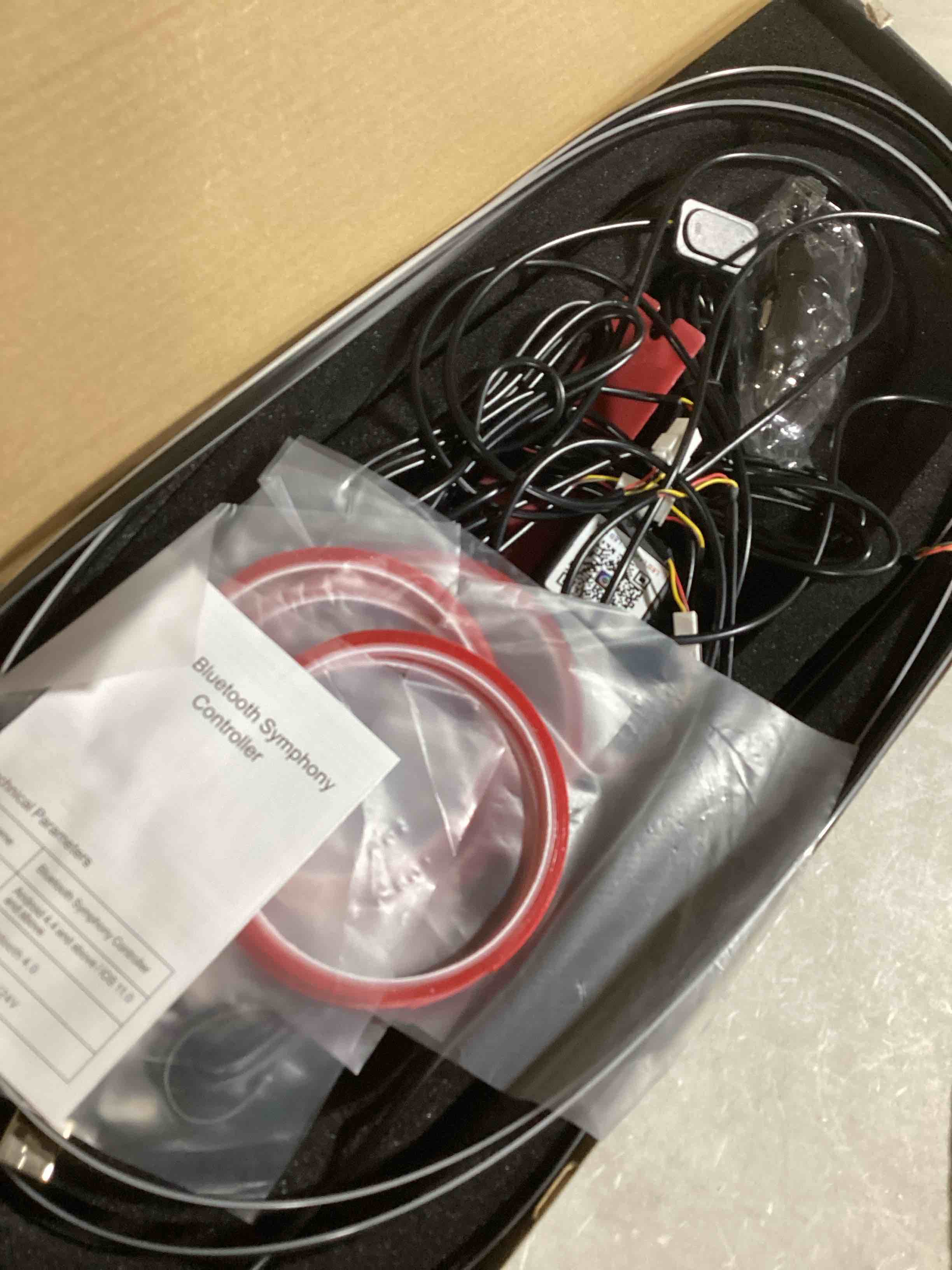 https://s3.amazonaws.com/lotting-images-prod/bidfta/GRA0087619_1729795359772.jpeg