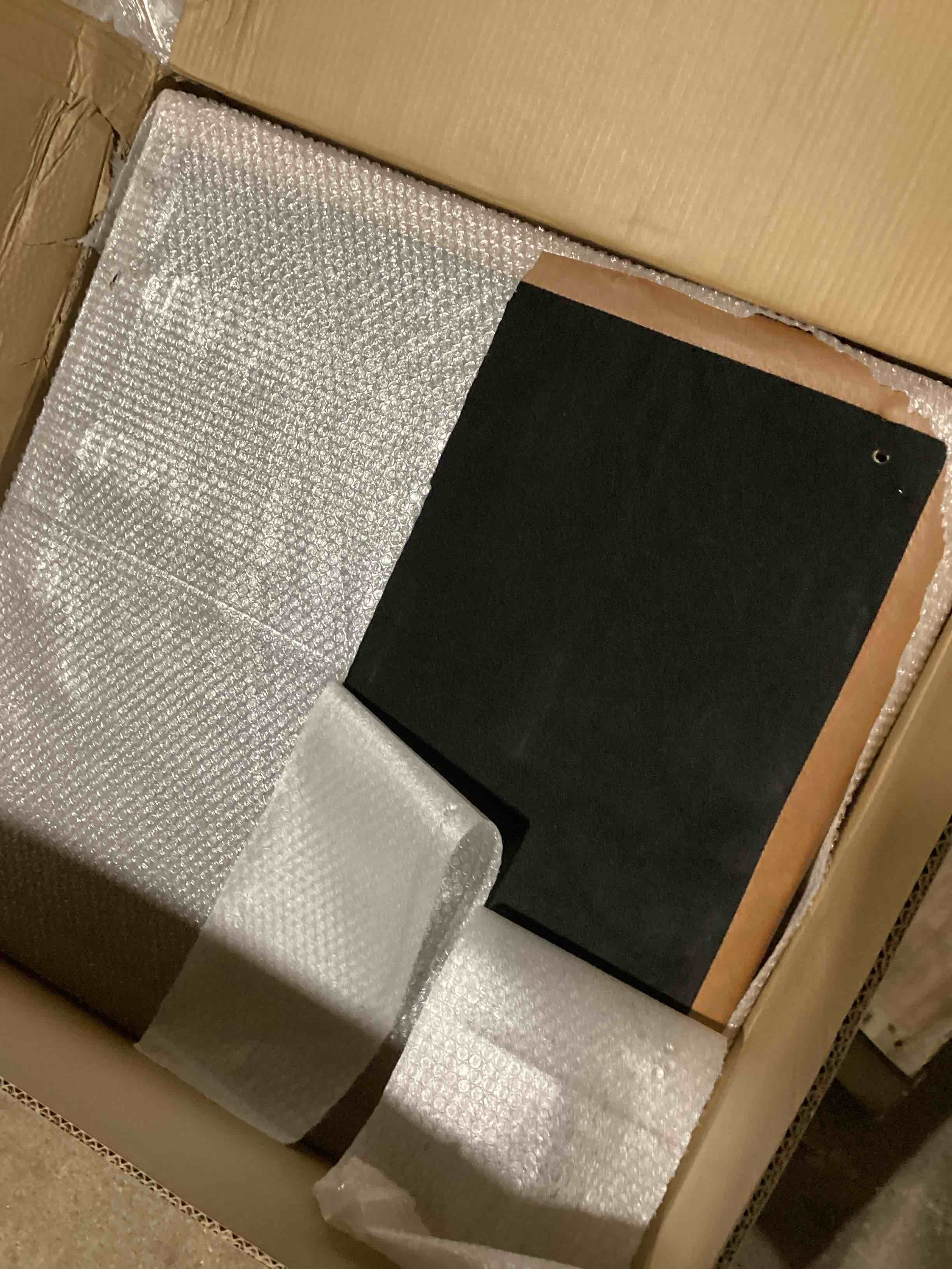 https://s3.amazonaws.com/lotting-images-prod/bidfta/GRA0087953_1729691247605.jpeg