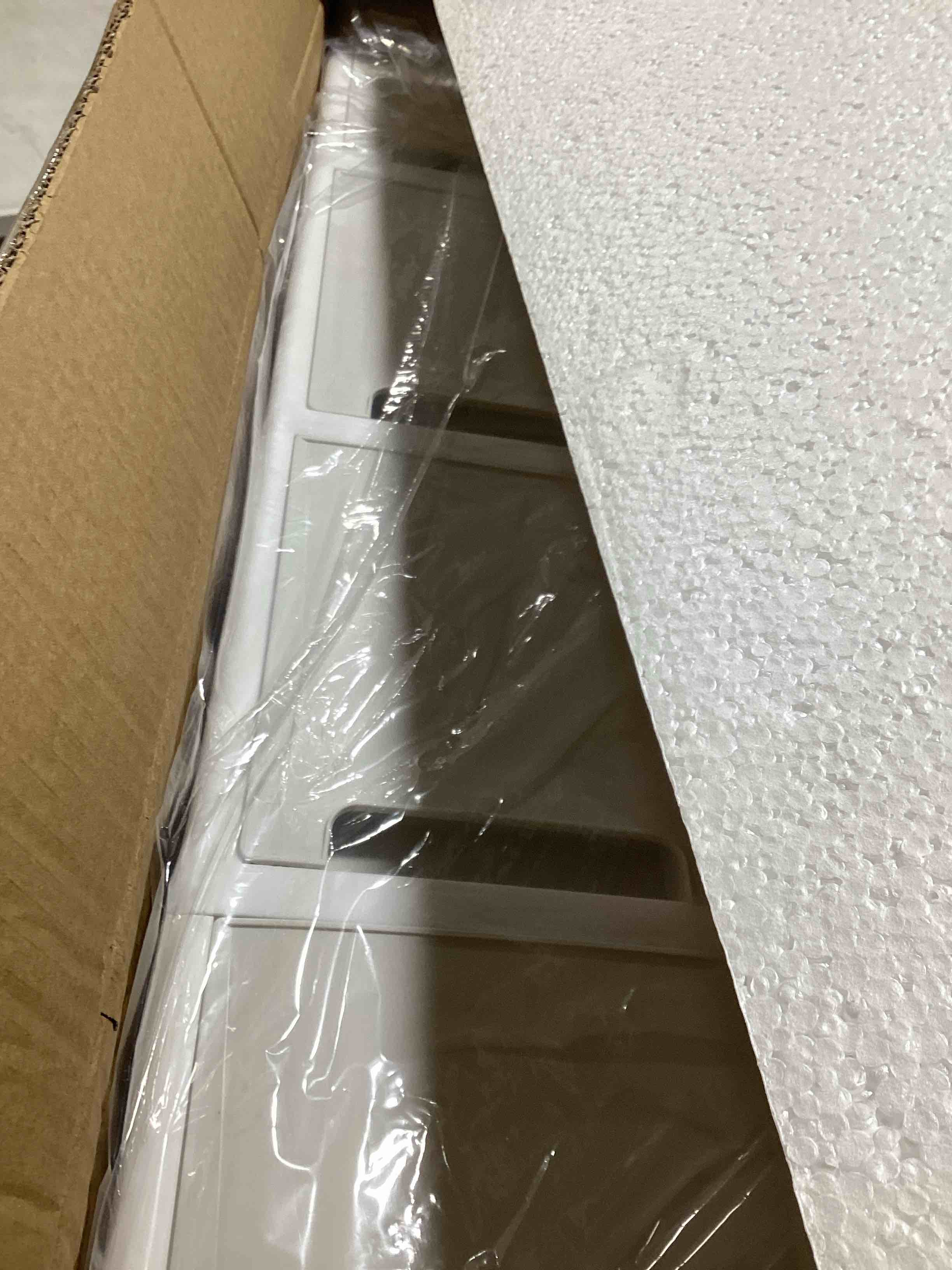 https://s3.amazonaws.com/lotting-images-prod/bidfta/GRA0088573_1730203899587.jpeg