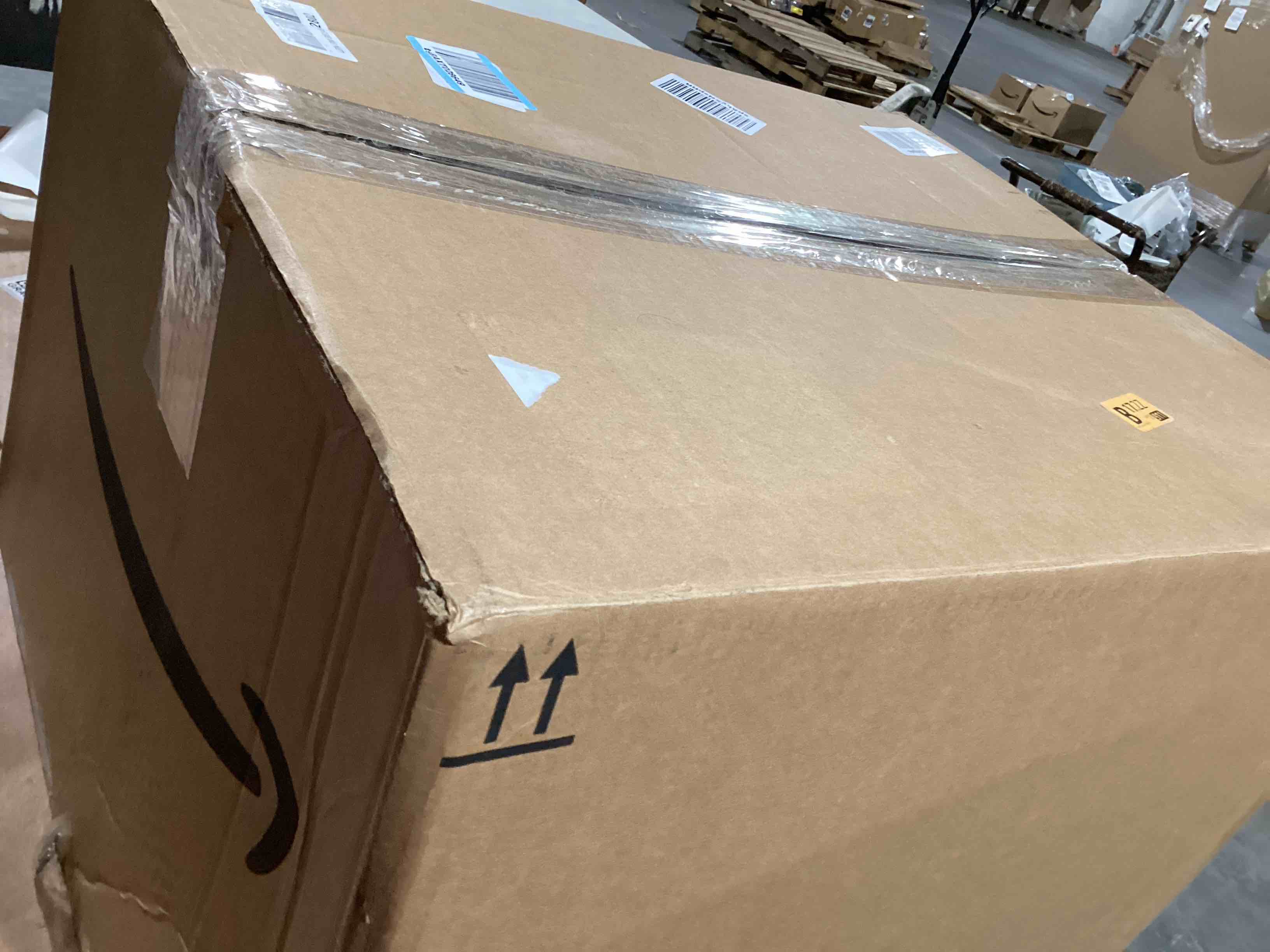 https://s3.amazonaws.com/lotting-images-prod/bidfta/GRA0088655_1730140036075.jpeg