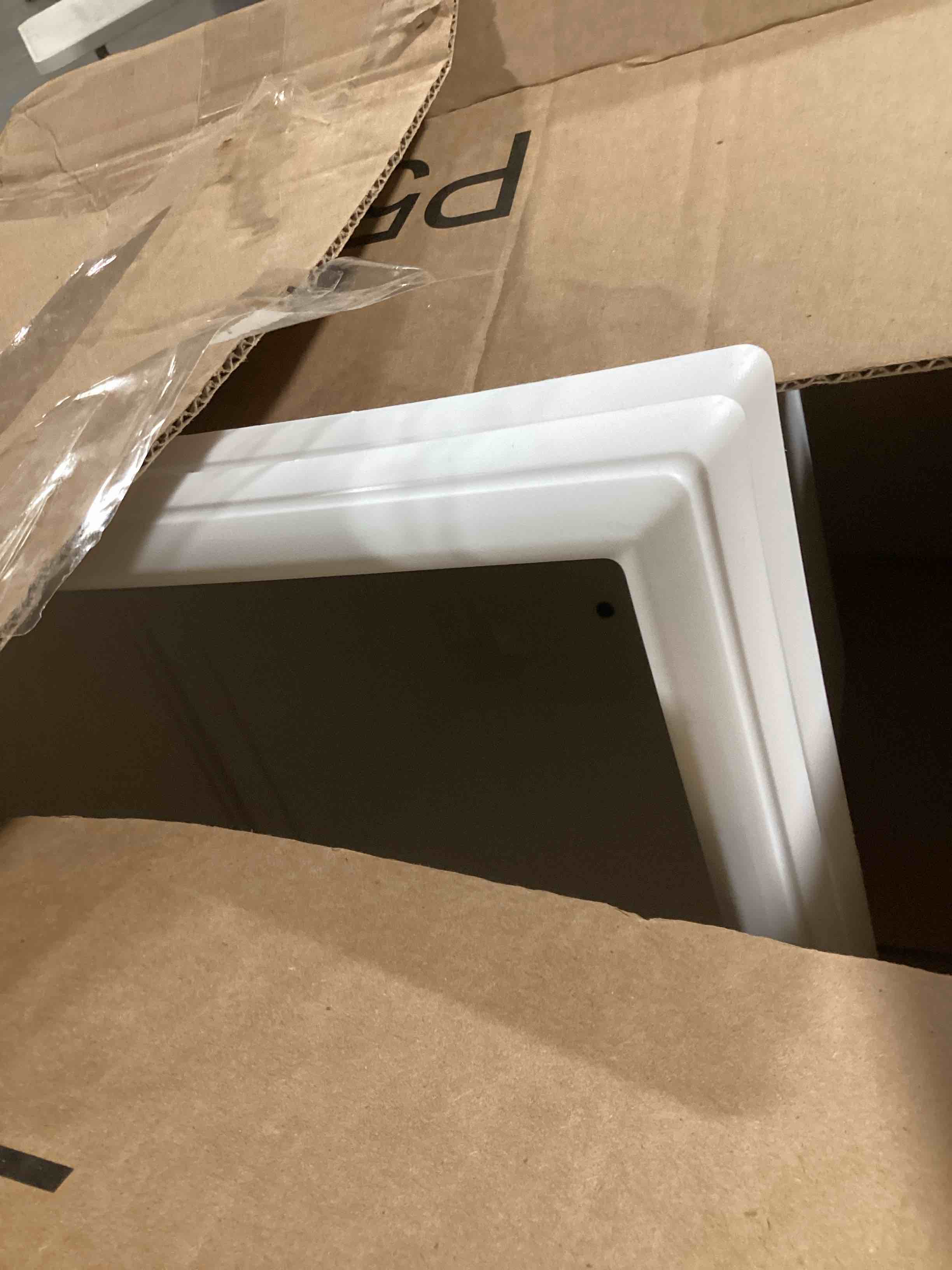 https://s3.amazonaws.com/lotting-images-prod/bidfta/GRA0088660_1730139900365.jpeg