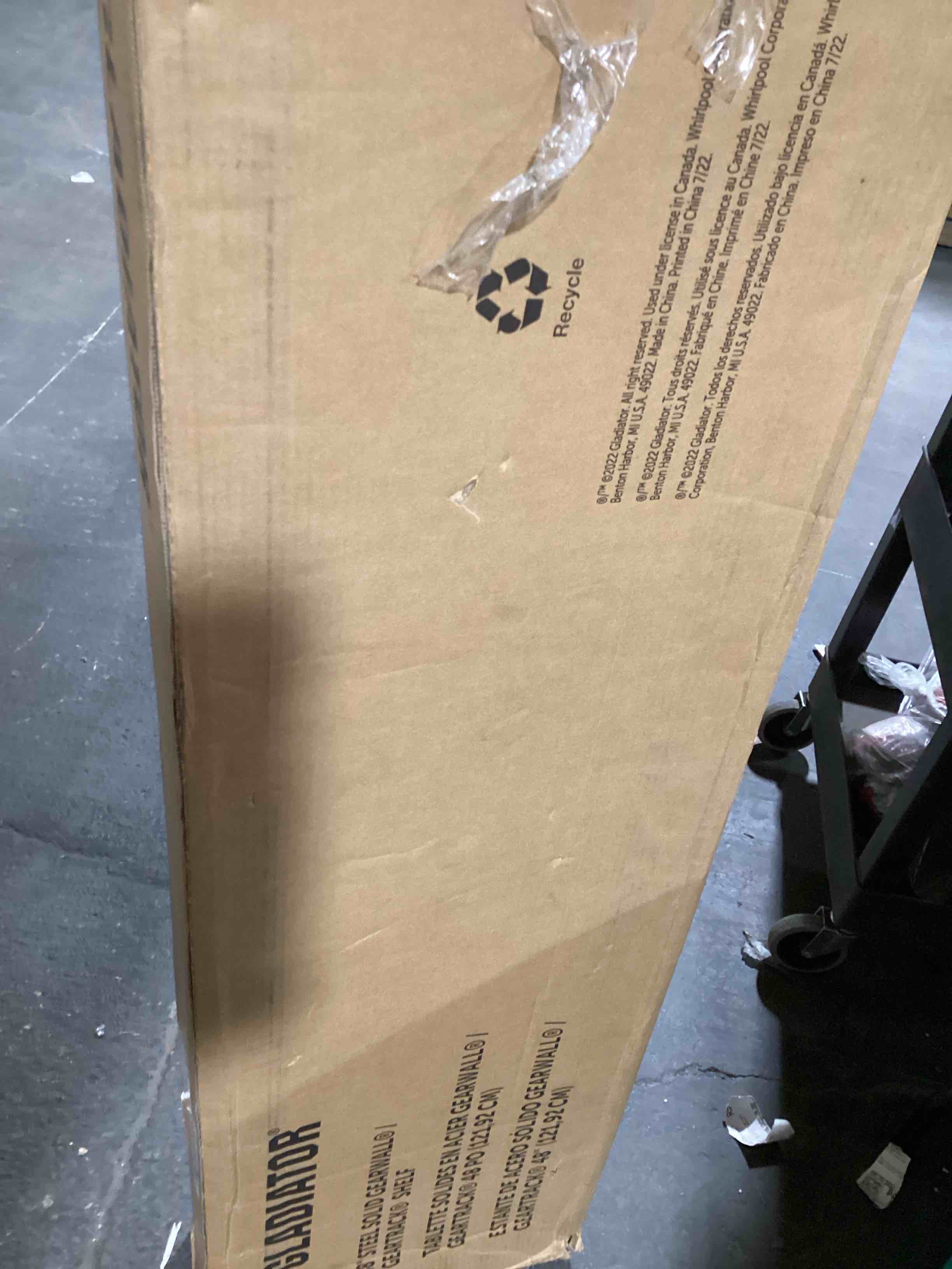 https://s3.amazonaws.com/lotting-images-prod/bidfta/GRA0088668_1730137661028.jpeg