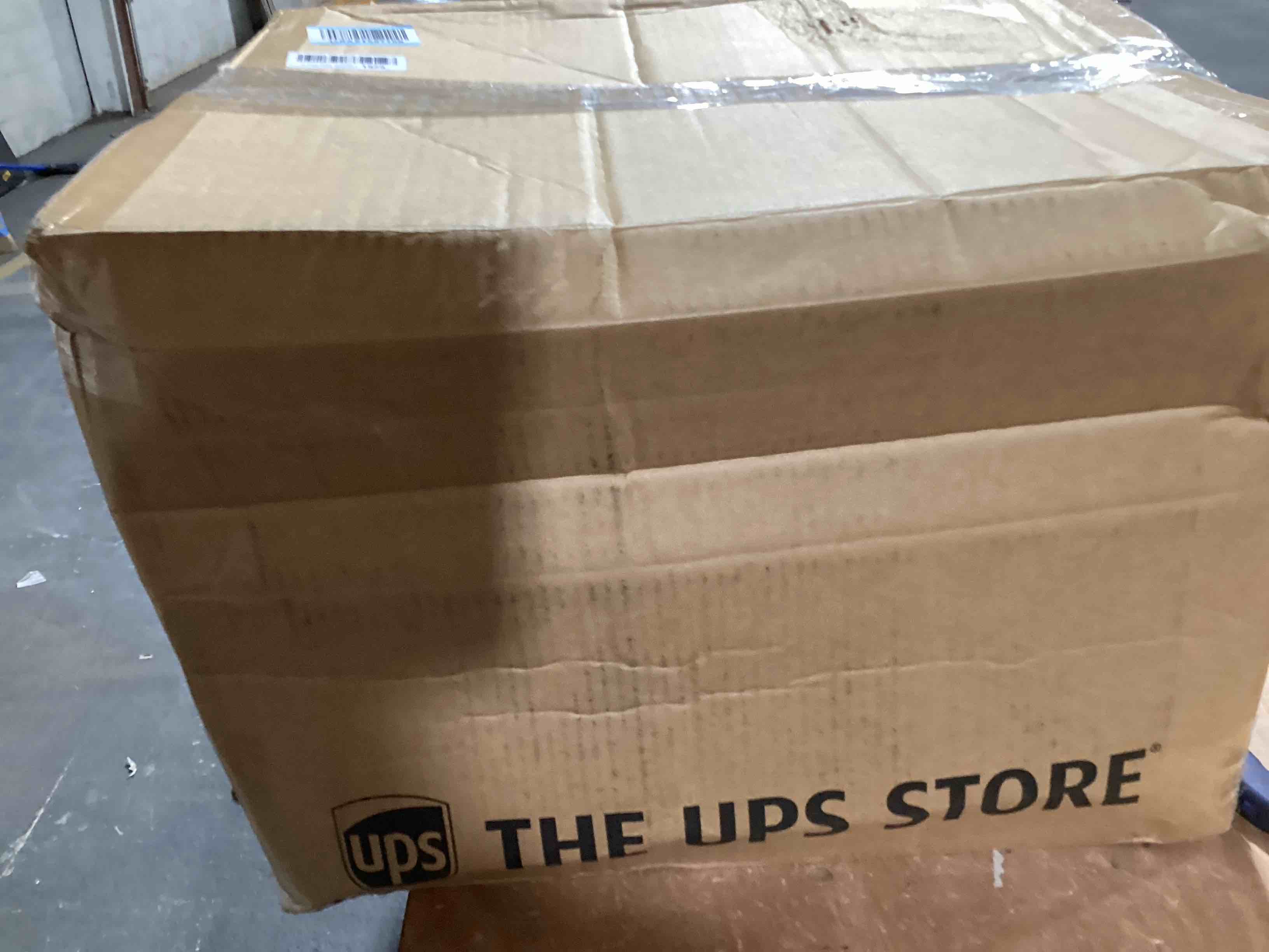 https://s3.amazonaws.com/lotting-images-prod/bidfta/GRA0088693_1730133300275.jpeg