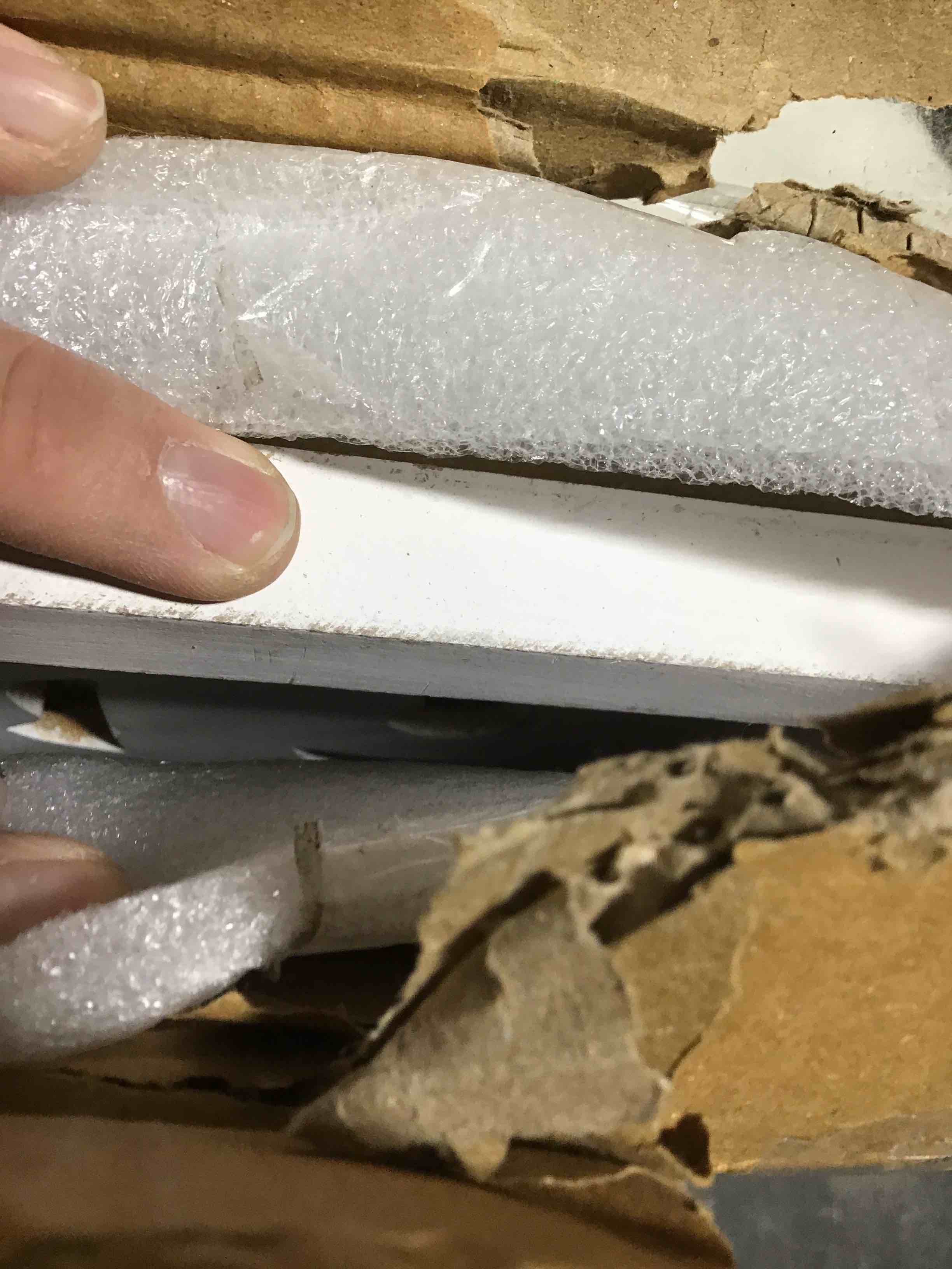 https://s3.amazonaws.com/lotting-images-prod/bidfta/GRA0088949_1729869549728.jpeg