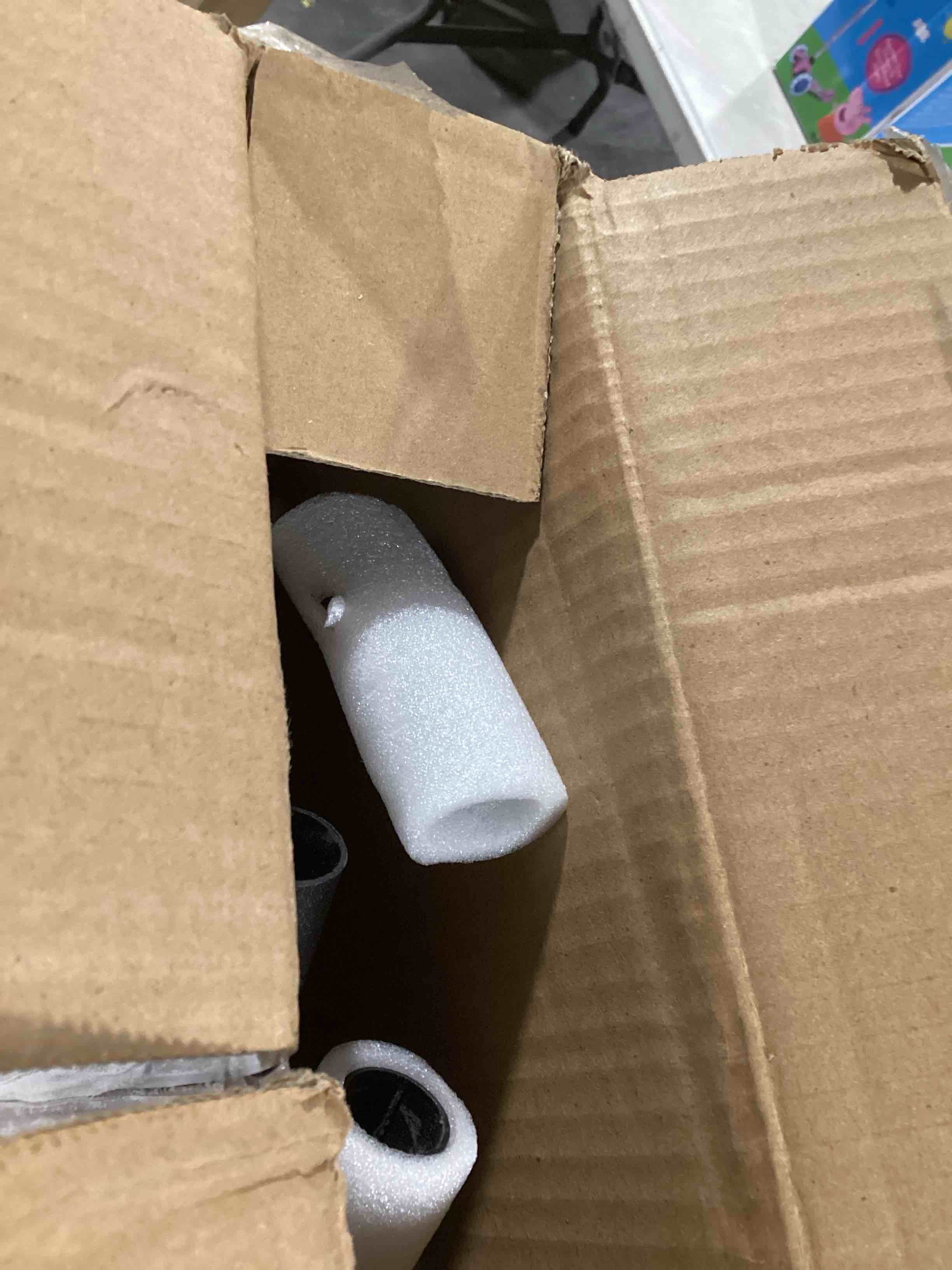https://s3.amazonaws.com/lotting-images-prod/bidfta/GRA0089106_1729796937049.jpeg