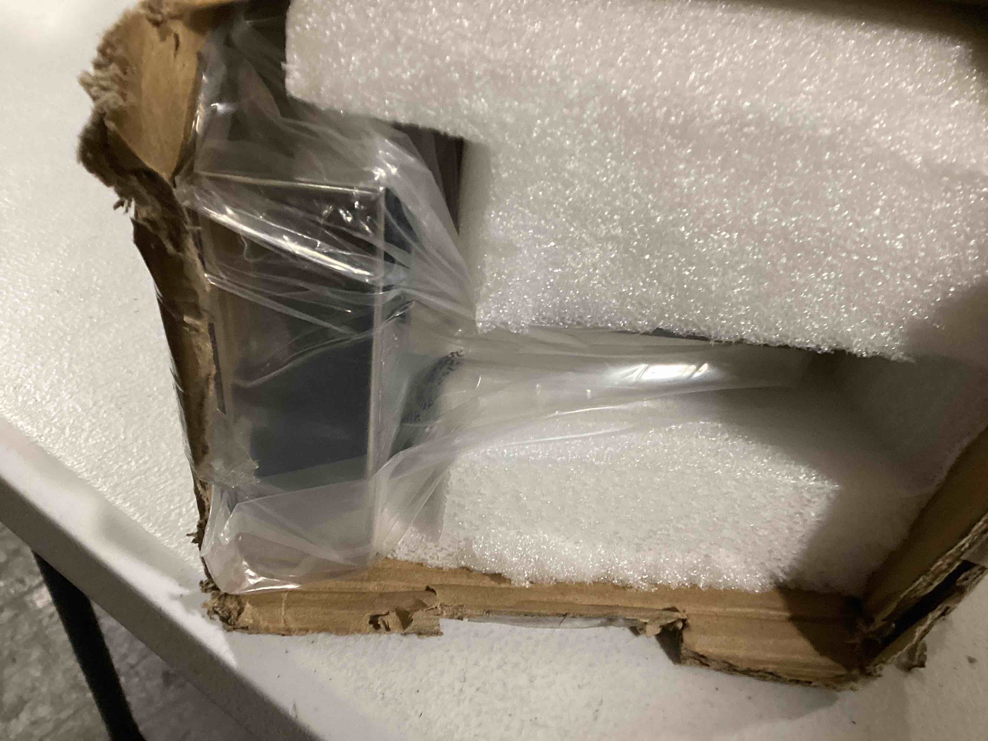 https://s3.amazonaws.com/lotting-images-prod/bidfta/GRA0089114_1729796310012.jpeg