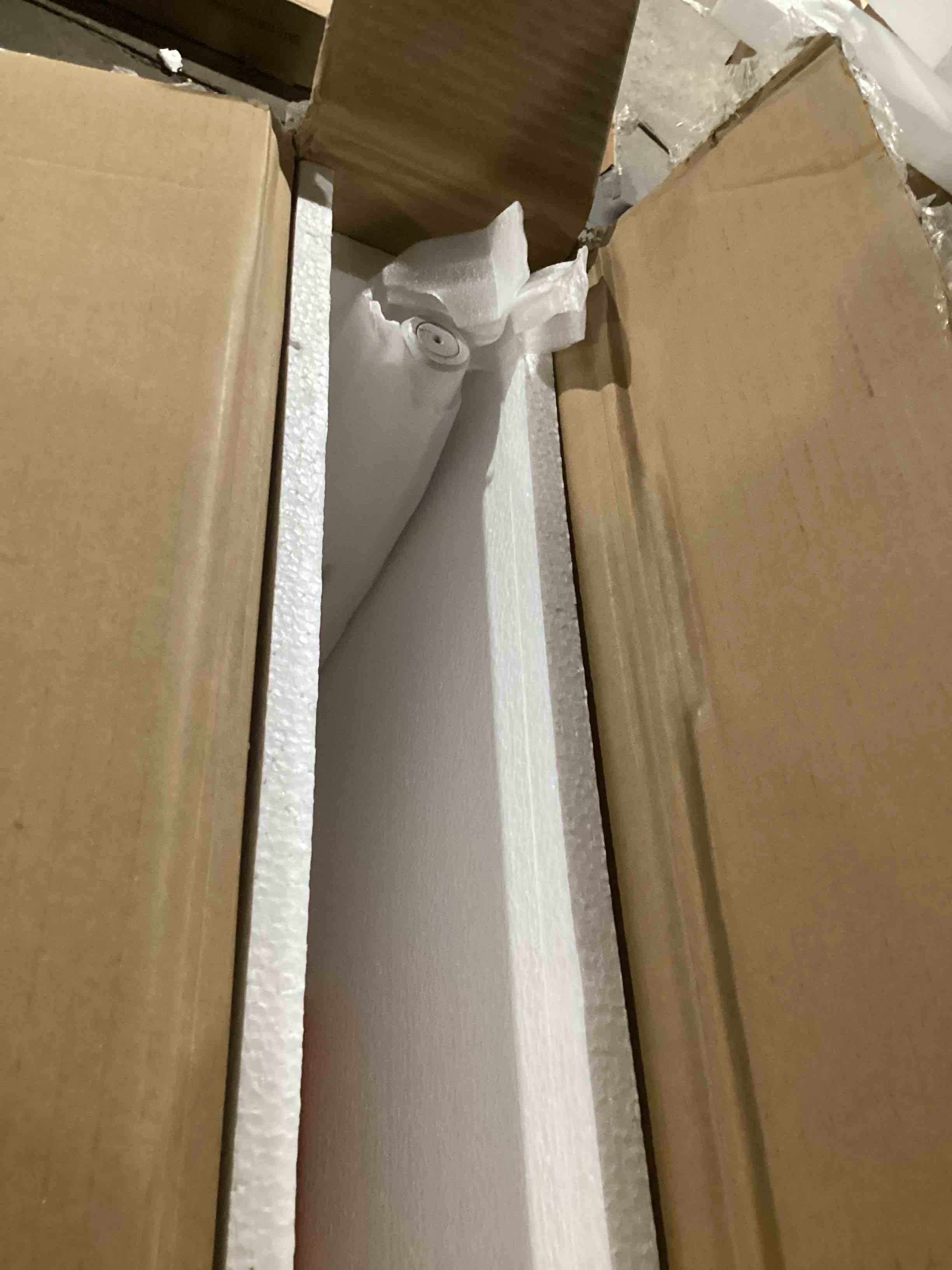 https://s3.amazonaws.com/lotting-images-prod/bidfta/GRA0089447_1729685014616.jpeg