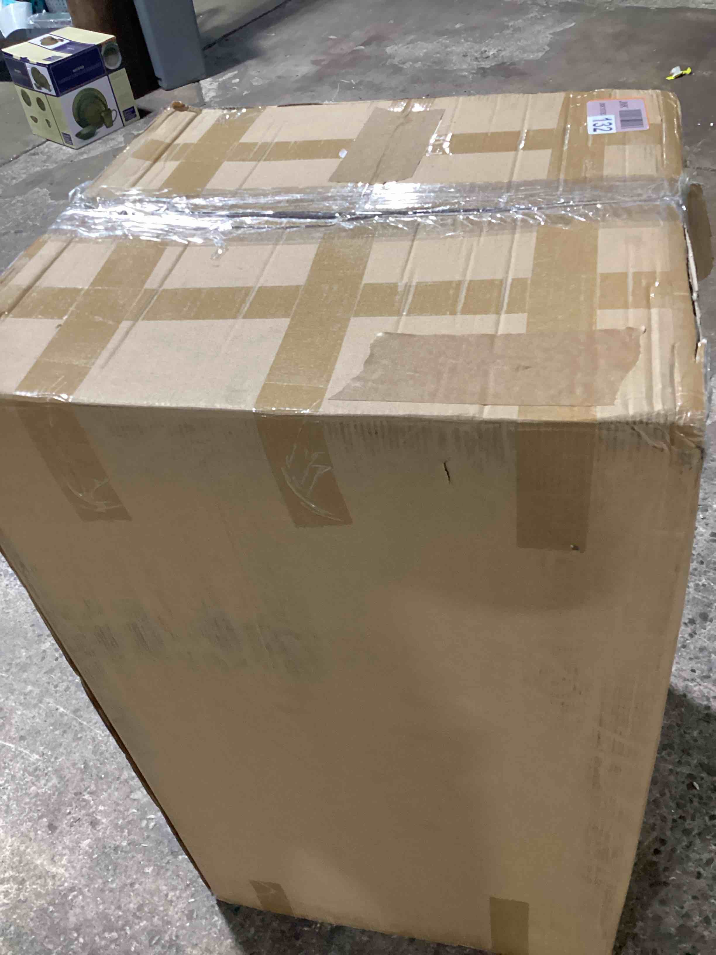 https://s3.amazonaws.com/lotting-images-prod/bidfta/GRA0089993_1729166977982.jpeg