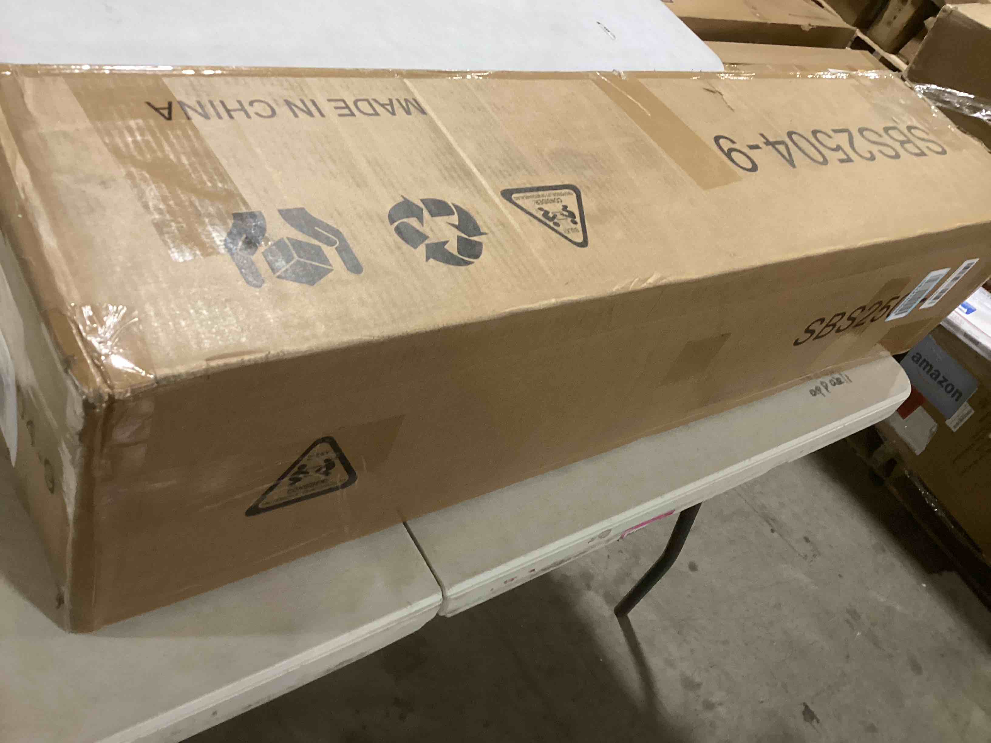 https://s3.amazonaws.com/lotting-images-prod/bidfta/GRA0090189_1732117874555.jpeg