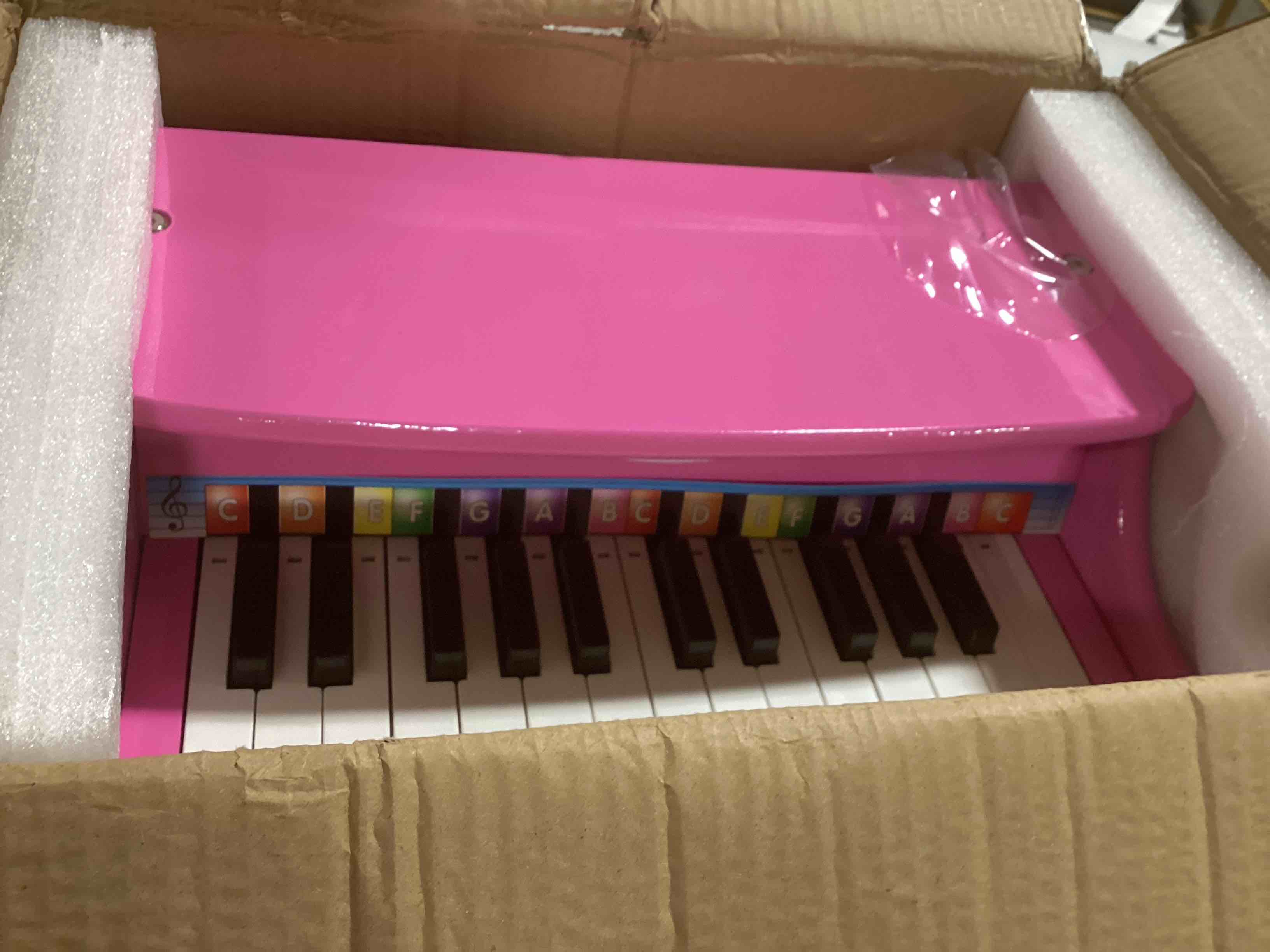 https://s3.amazonaws.com/lotting-images-prod/bidfta/GRA0090190_1732117971846.jpeg