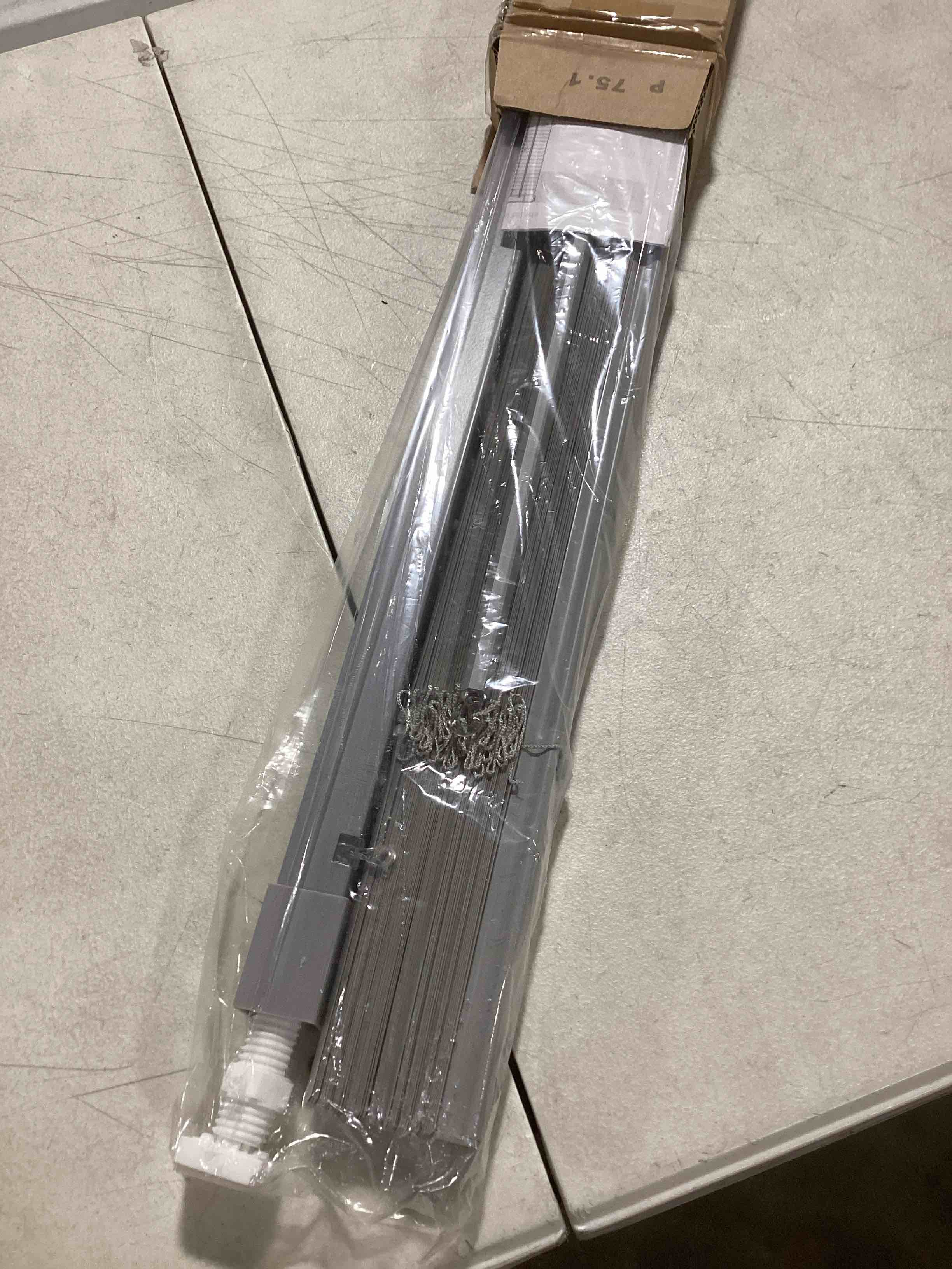 https://s3.amazonaws.com/lotting-images-prod/bidfta/GRA0090202_1732114395272.jpeg