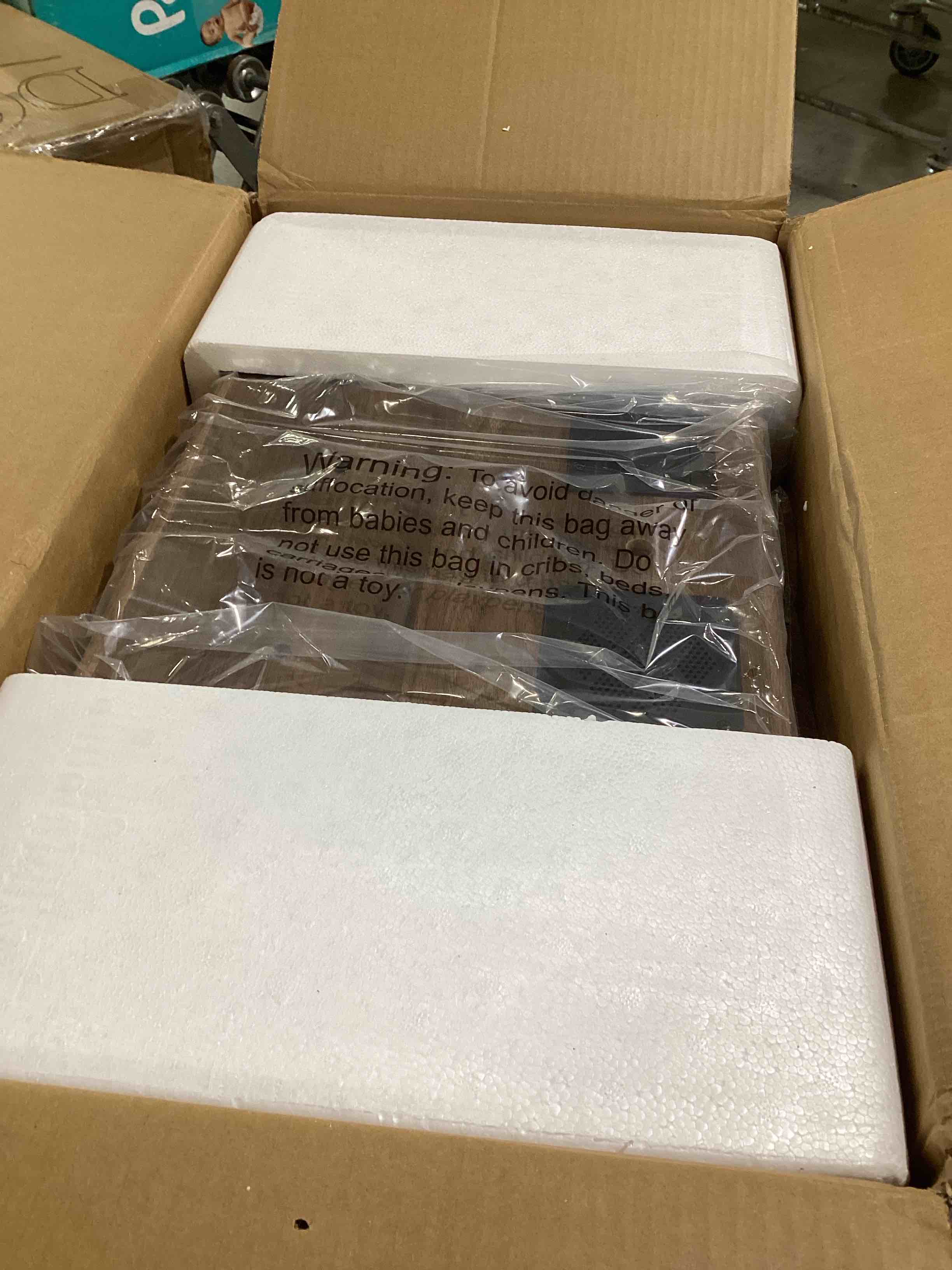 https://s3.amazonaws.com/lotting-images-prod/bidfta/GRA0090681_1731342173870.jpeg