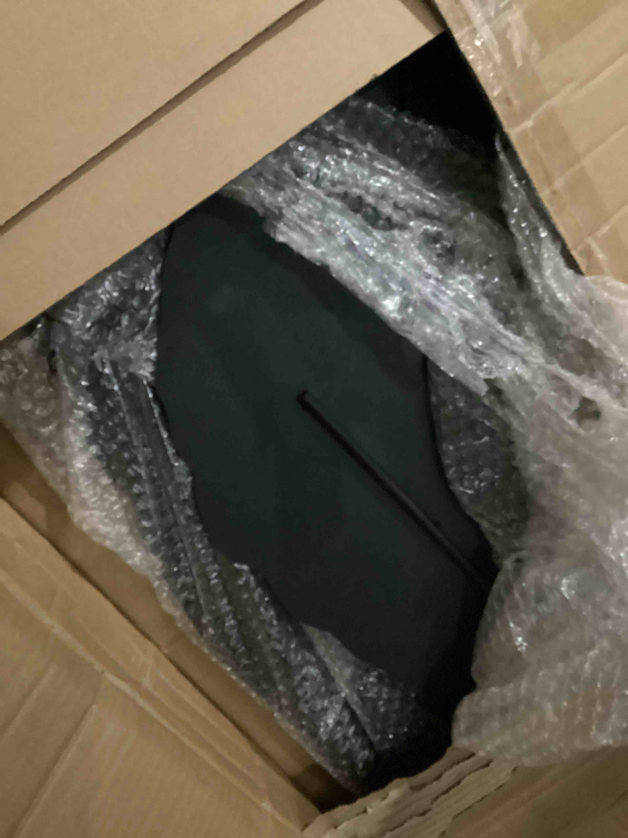 https://s3.amazonaws.com/lotting-images-prod/bidfta/GRA0090908_1731091941355.jpeg