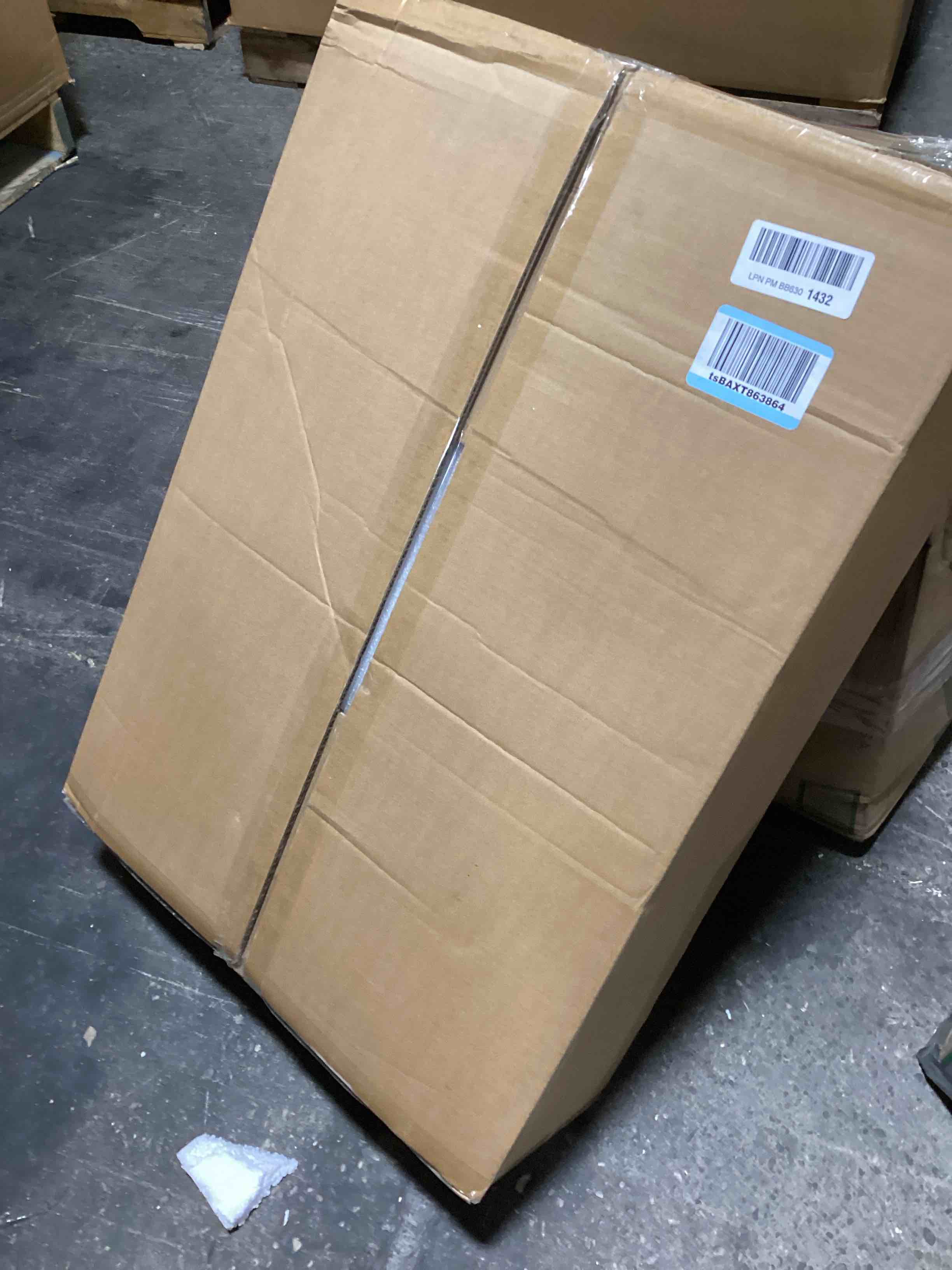 https://s3.amazonaws.com/lotting-images-prod/bidfta/GRA0091173_1730918344855.jpeg
