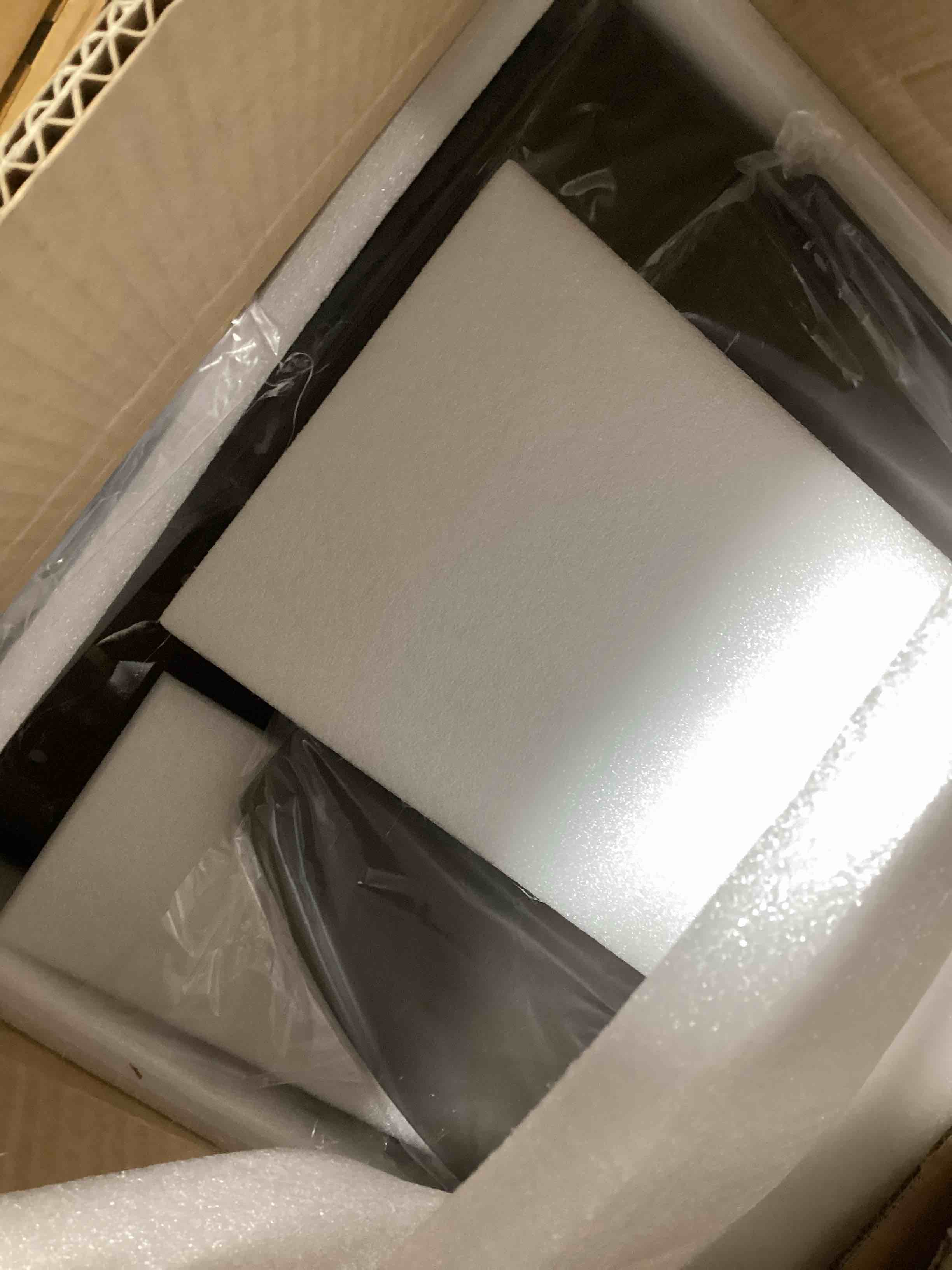 https://s3.amazonaws.com/lotting-images-prod/bidfta/GRA0091173_1730918365570.jpeg