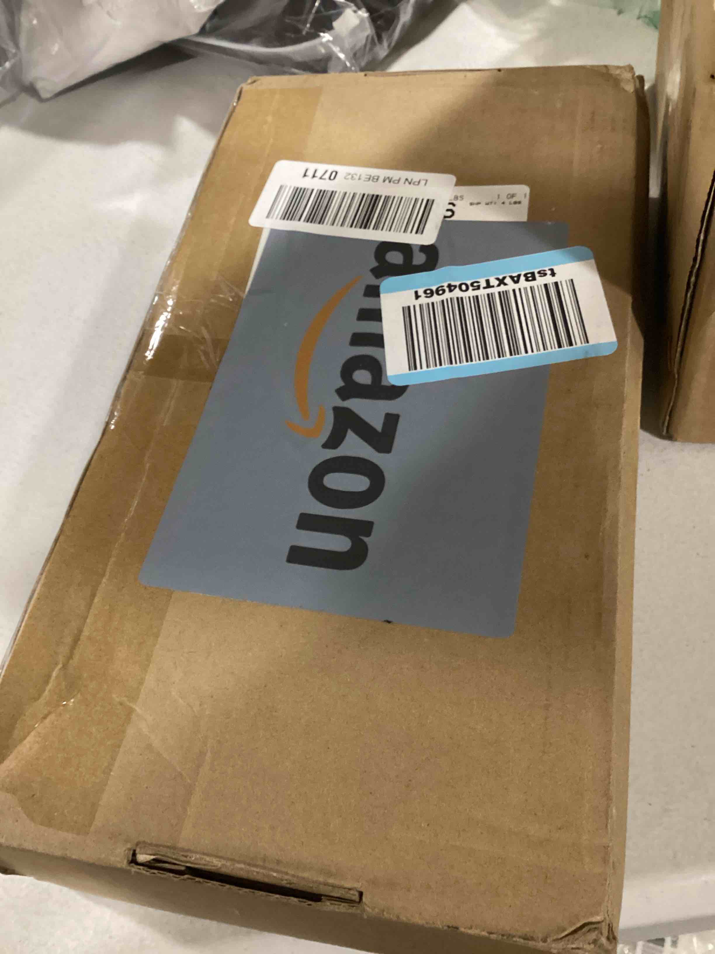 https://s3.amazonaws.com/lotting-images-prod/bidfta/GRA0091734_1730736099568.jpeg