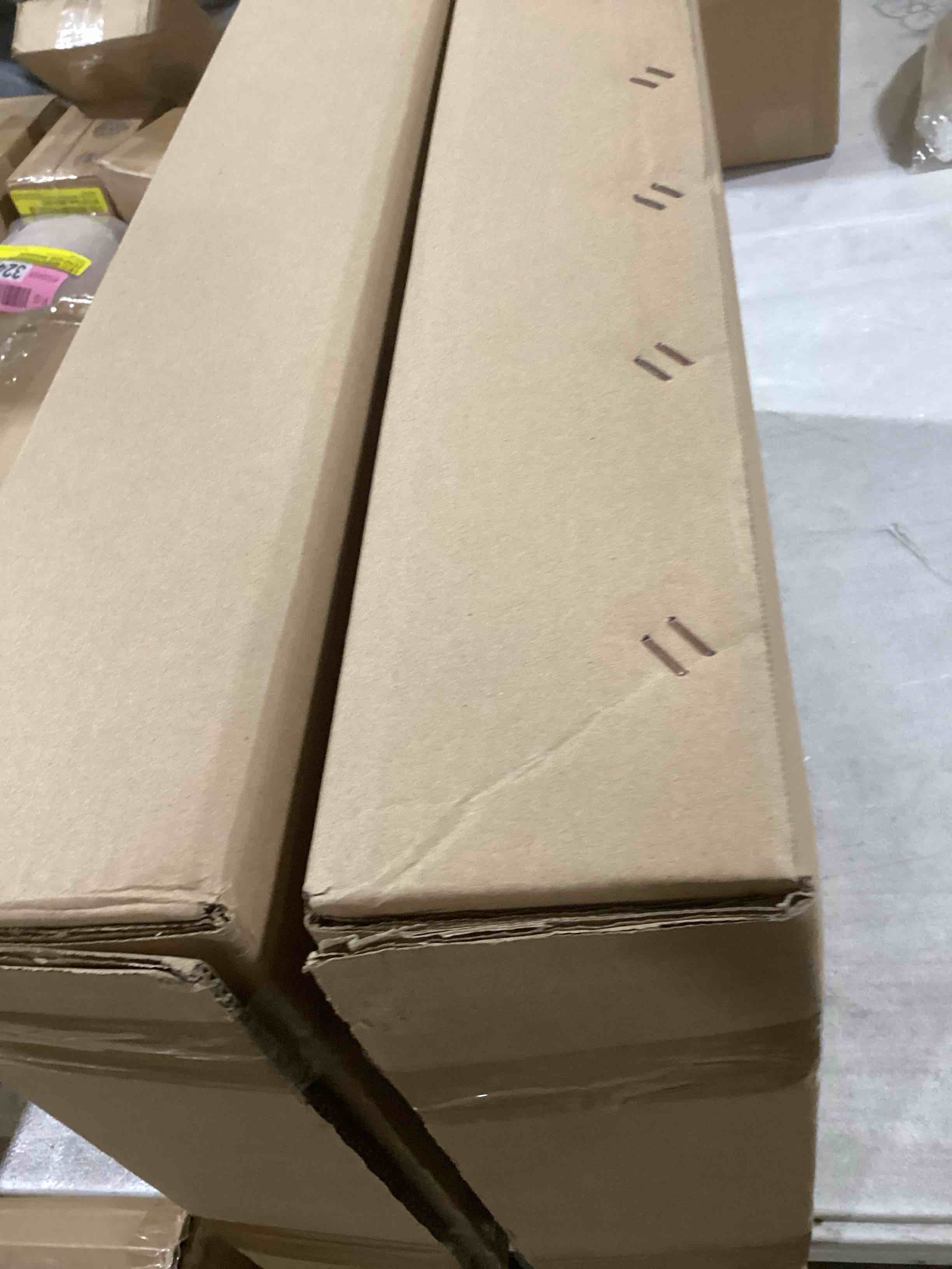 https://s3.amazonaws.com/lotting-images-prod/bidfta/GRA0094382_1733595224304.jpeg