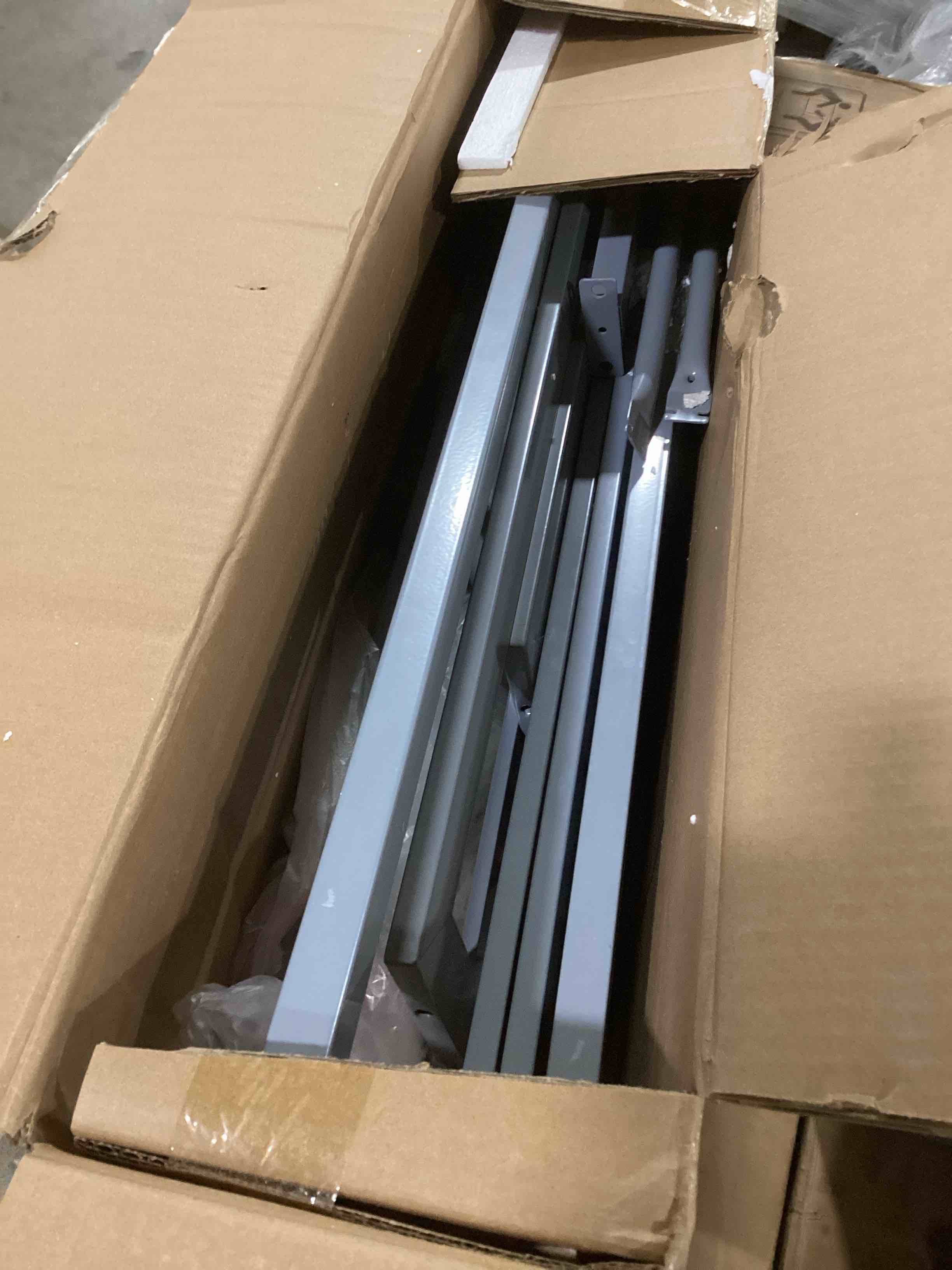https://s3.amazonaws.com/lotting-images-prod/bidfta/GRA0094598_1733495250679.jpeg