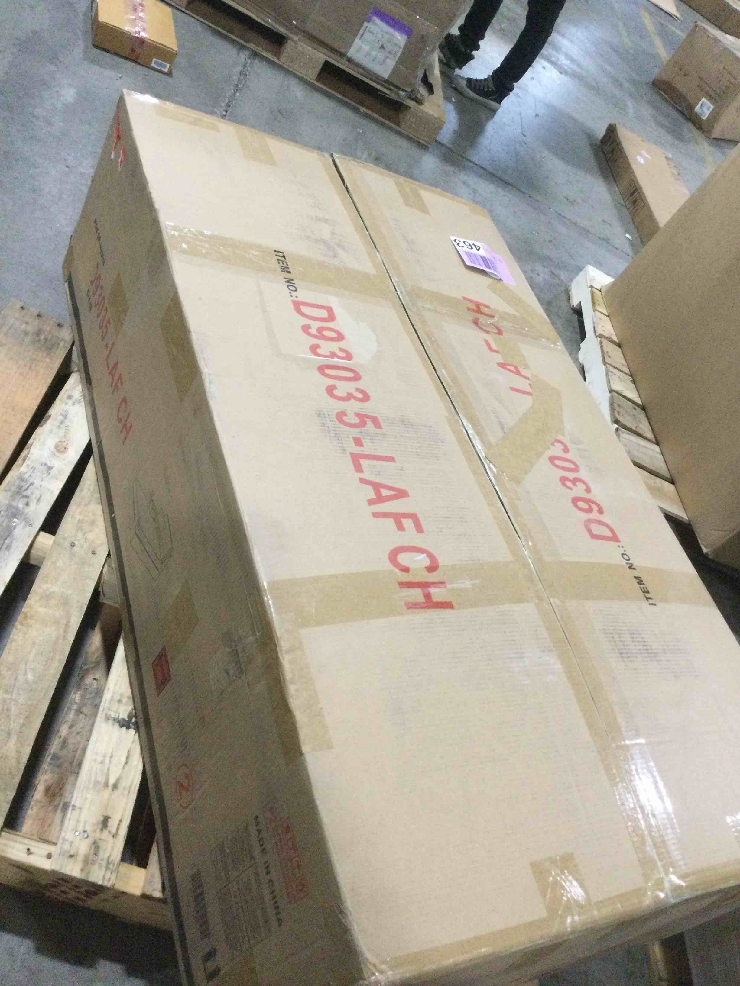 https://s3.amazonaws.com/lotting-images-prod/bidfta/GRA0094721_1732914113619.jpeg