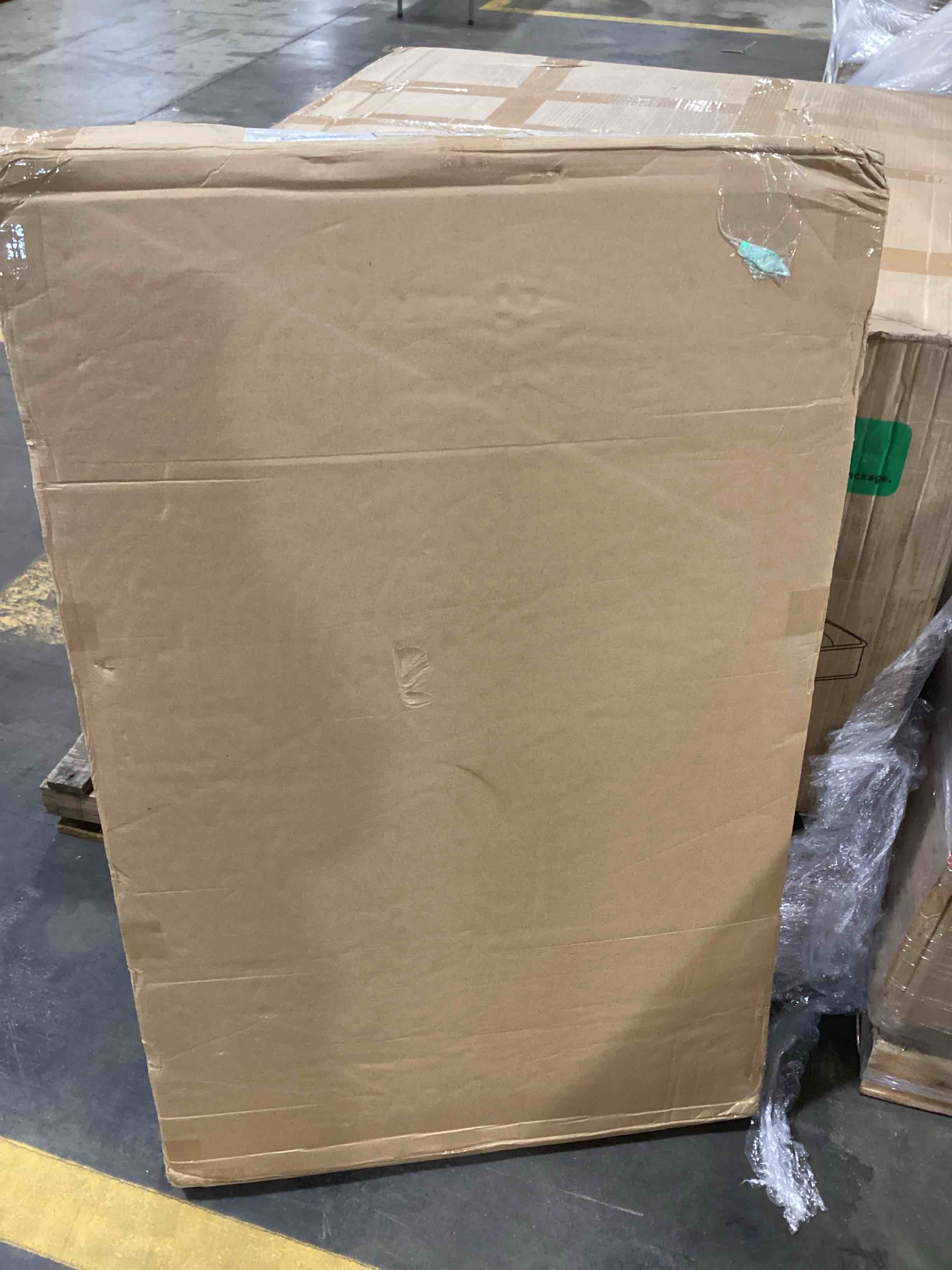 https://s3.amazonaws.com/lotting-images-prod/bidfta/GRA0094820_1732644861650.jpeg