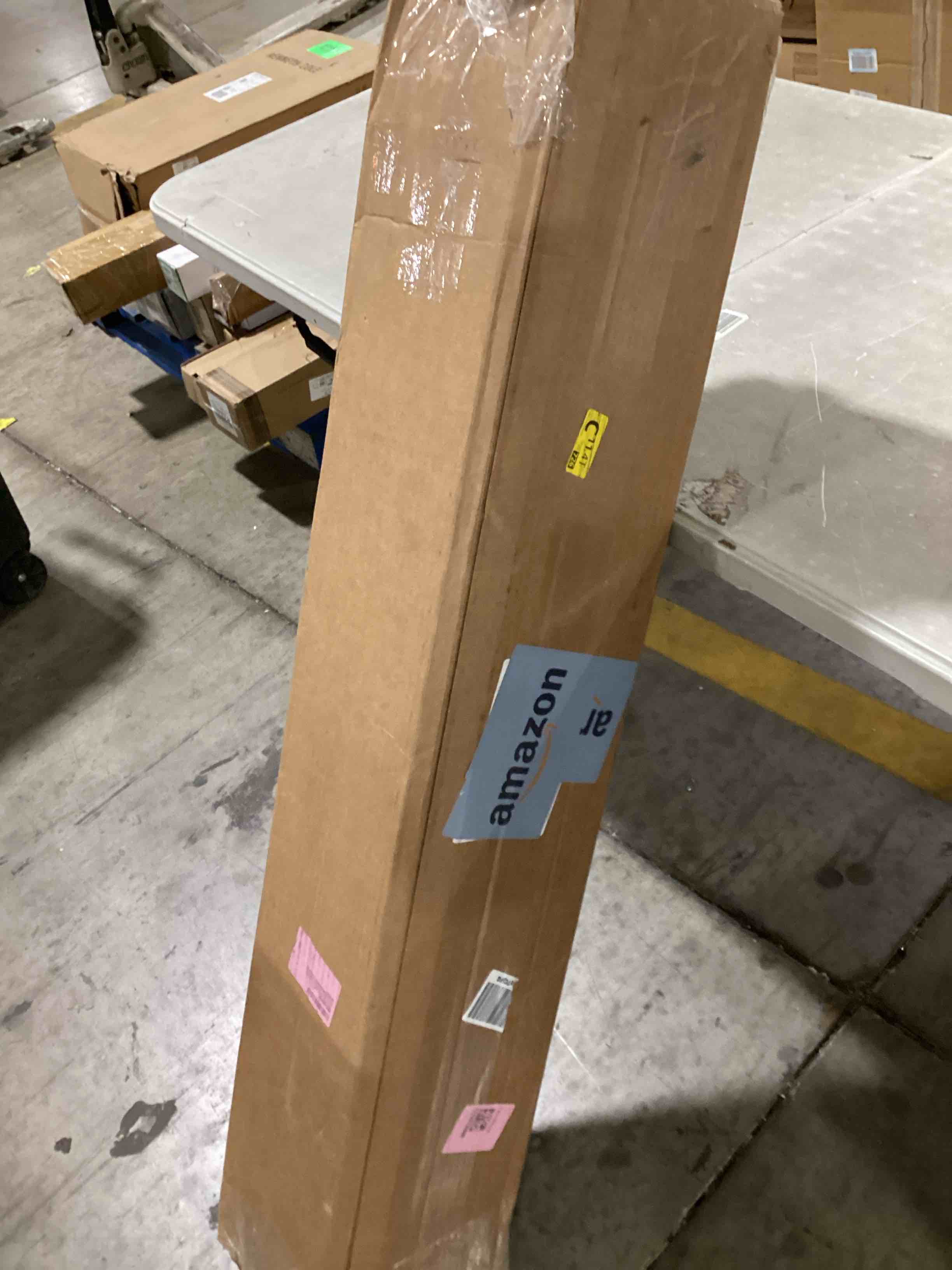 https://s3.amazonaws.com/lotting-images-prod/bidfta/GRA0094935_1732118286405.jpeg