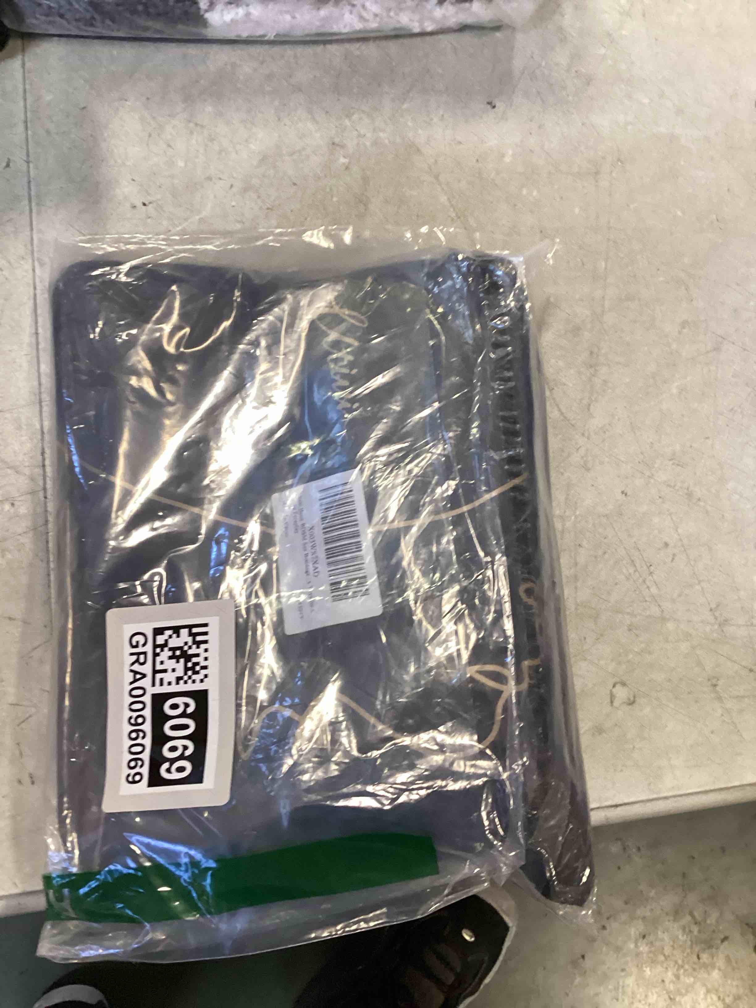 https://s3.amazonaws.com/lotting-images-prod/bidfta/GRA0096069_1728408352464.jpeg