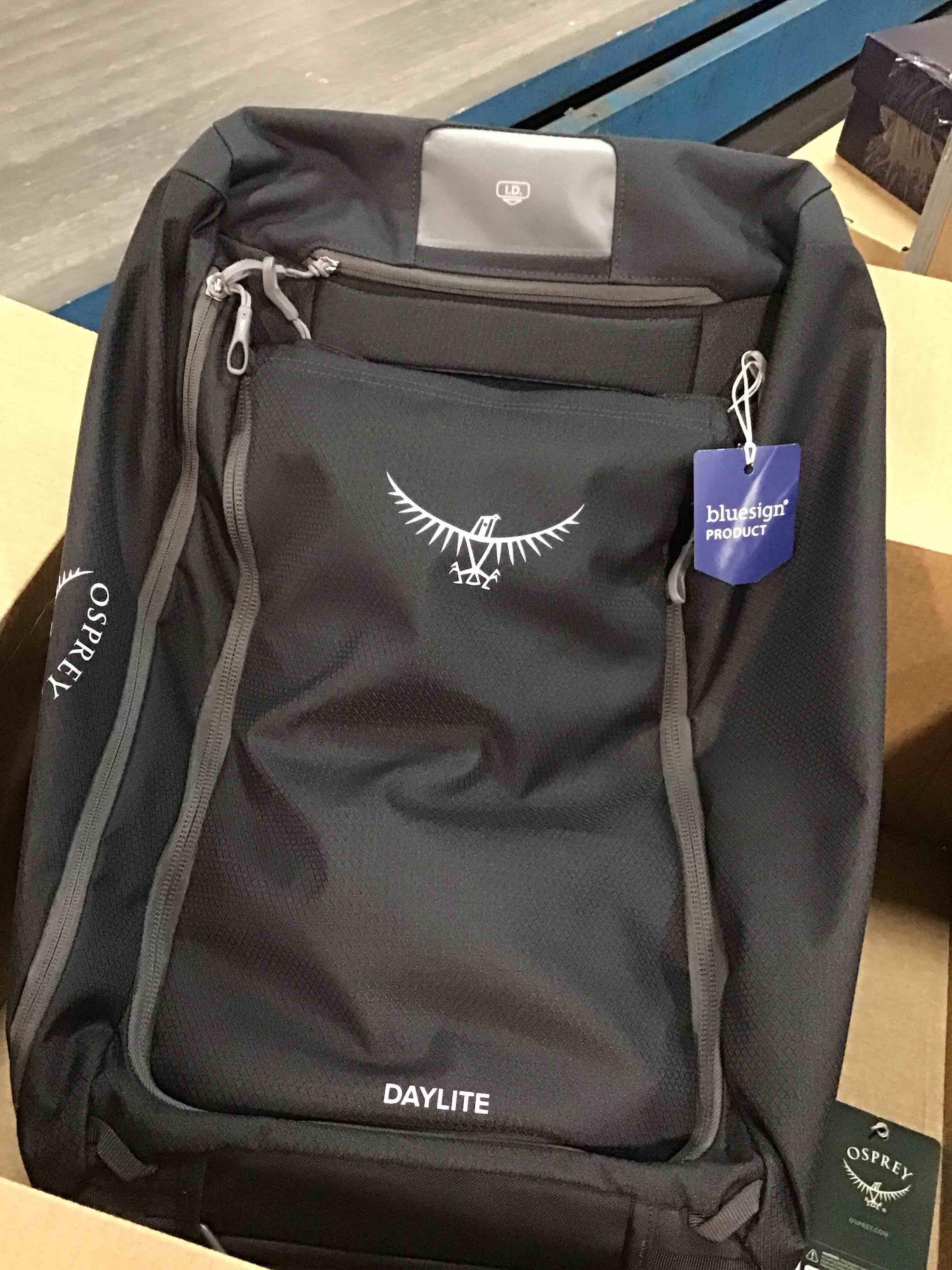 Osprey Daylite CarryOn 40L Wheeled Travel Duffel Bag, Black