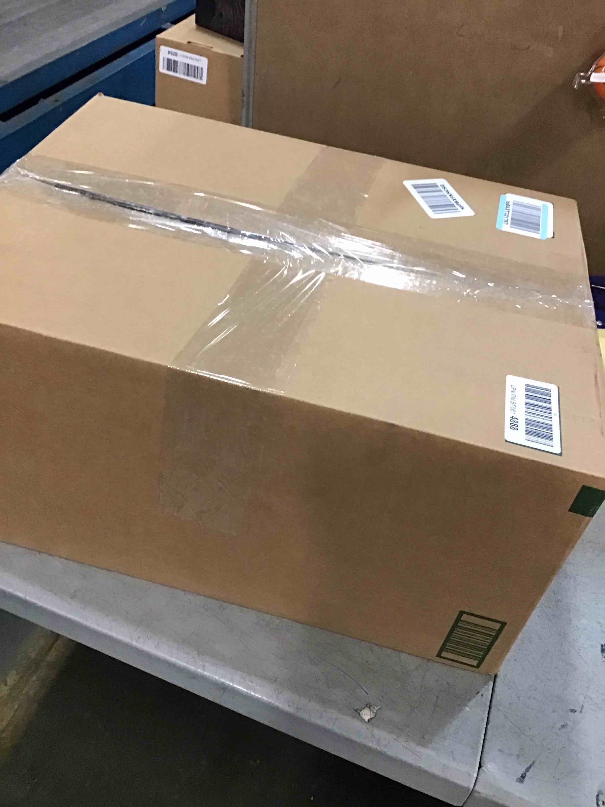 Osprey Daylite CarryOn 40L Wheeled Travel Duffel Bag, Black