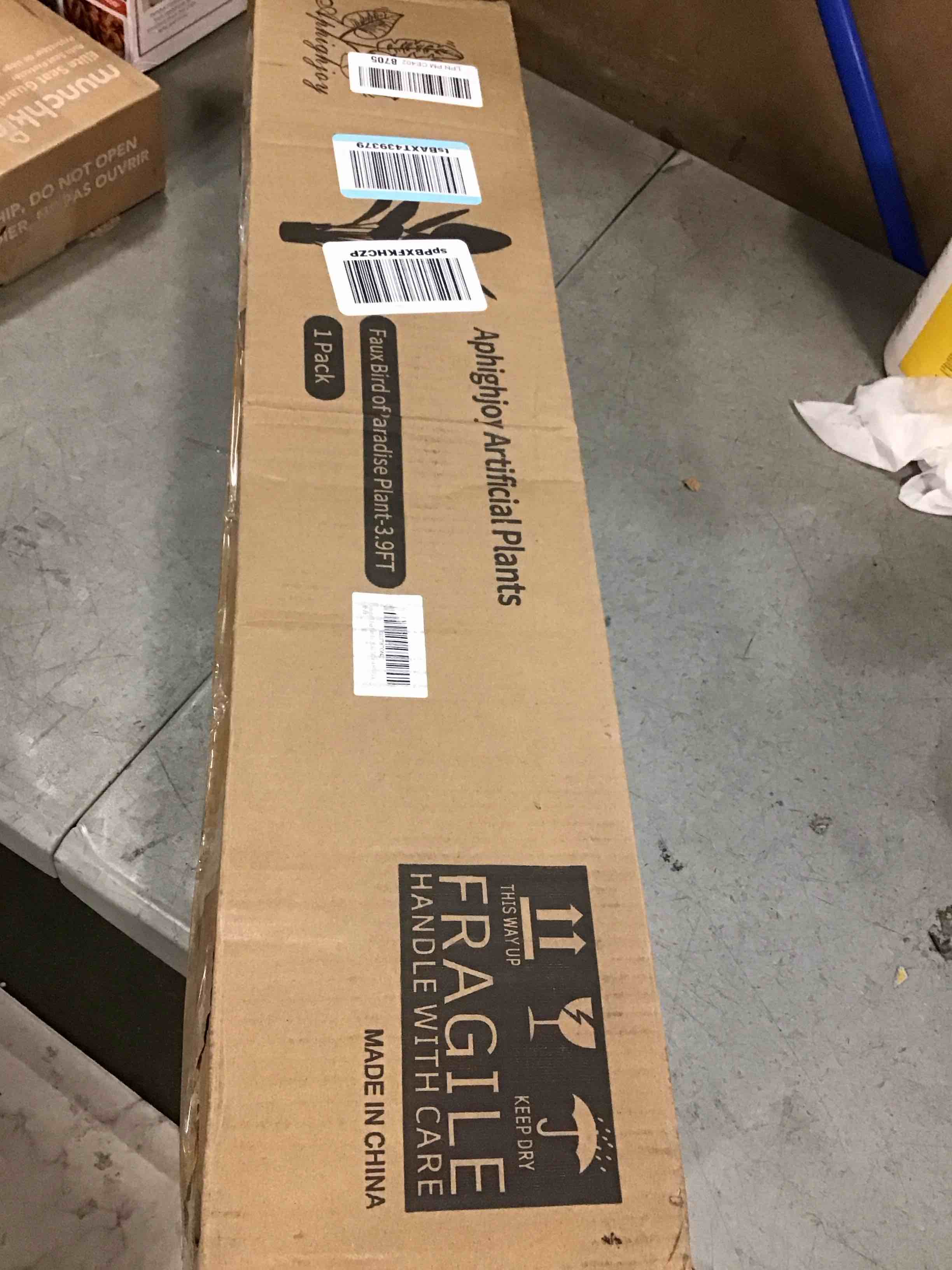 https://s3.amazonaws.com/lotting-images-prod/bidfta/GRA0098010_1727353794022.jpeg