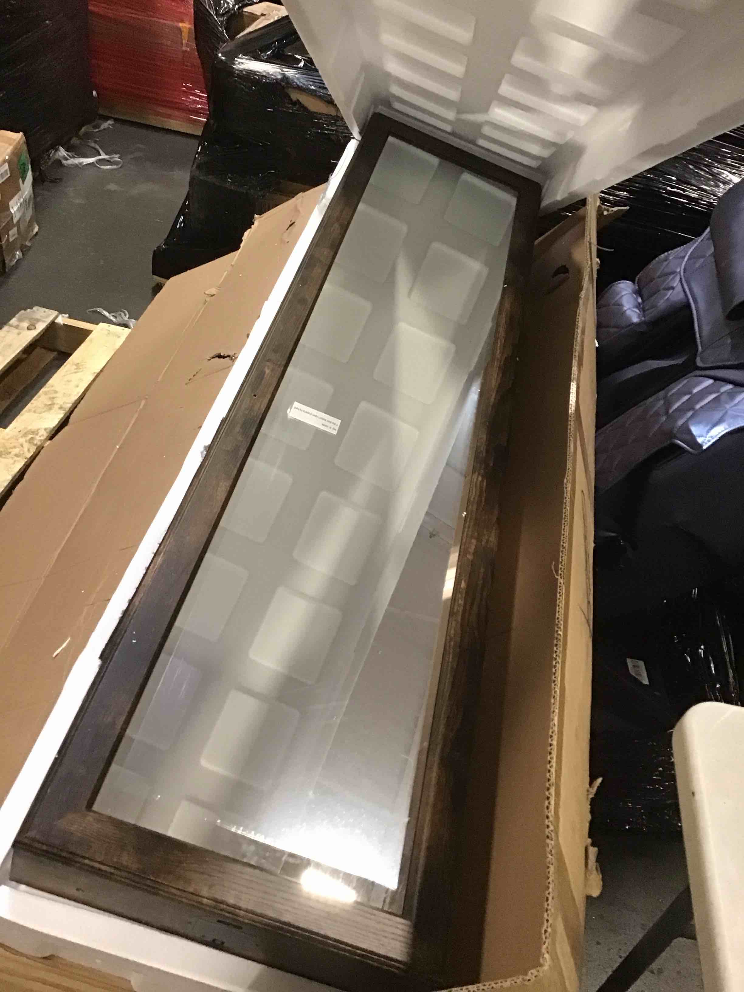 https://s3.amazonaws.com/lotting-images-prod/bidfta/GRA0100267_1730816413812.jpeg