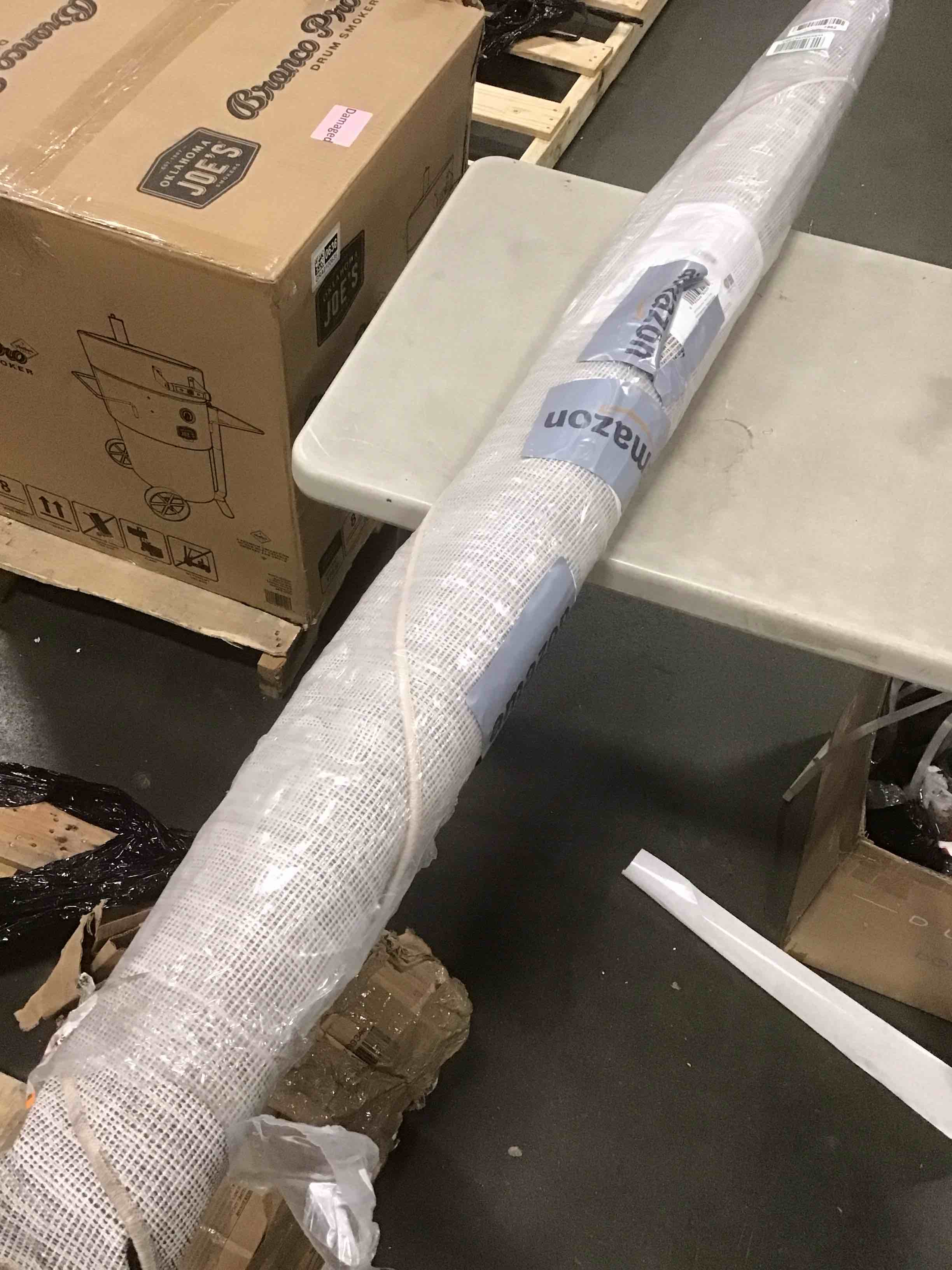 https://s3.amazonaws.com/lotting-images-prod/bidfta/GRA0100633_1730392406811.jpeg